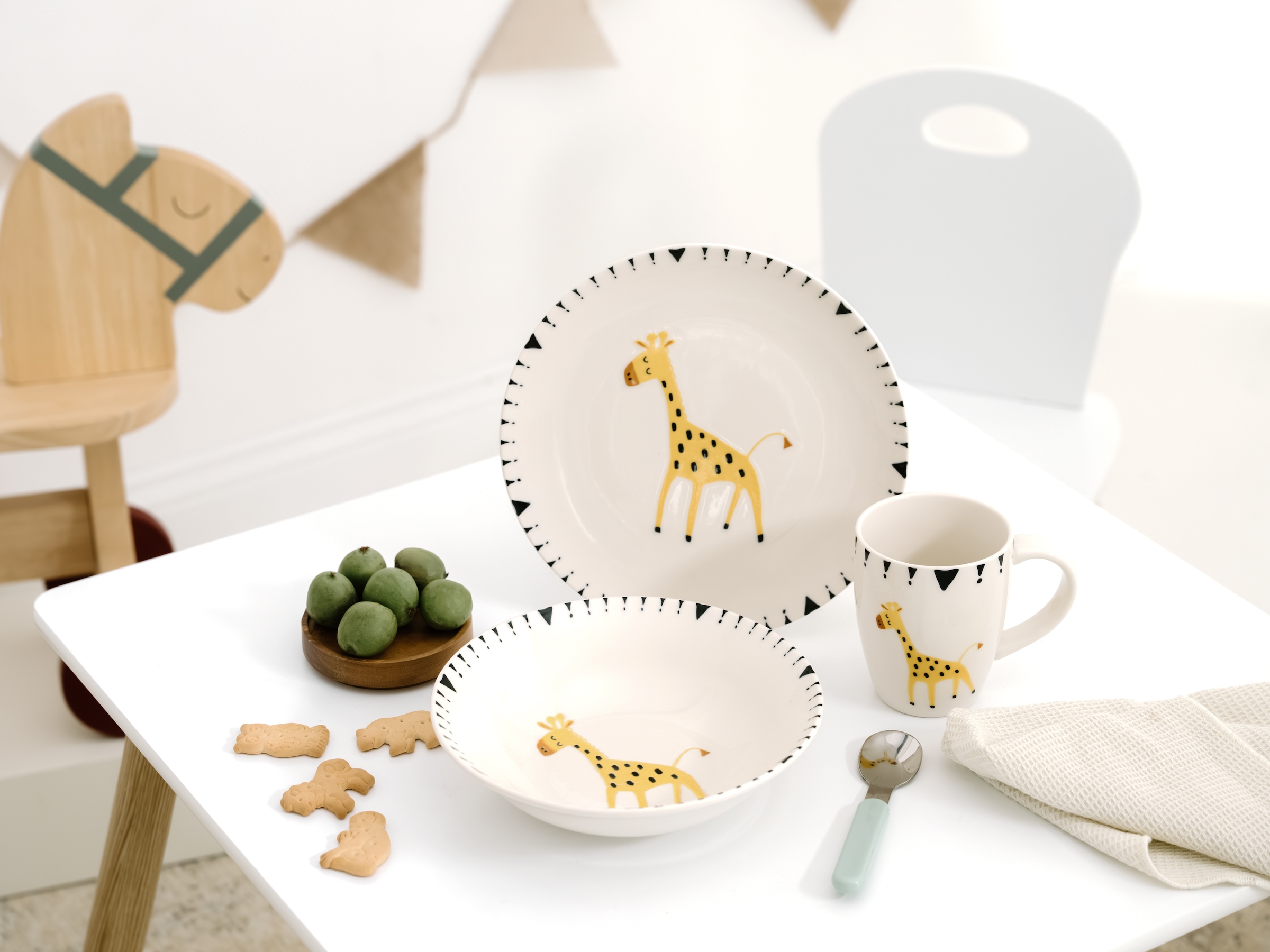 CreaTable Kindergeschirr-Set »Safari Giraffe, Kinder Set 3-tlg.« gezeichnete Tiermotive, skandinavischer Stil, Ethno-Style Motive
