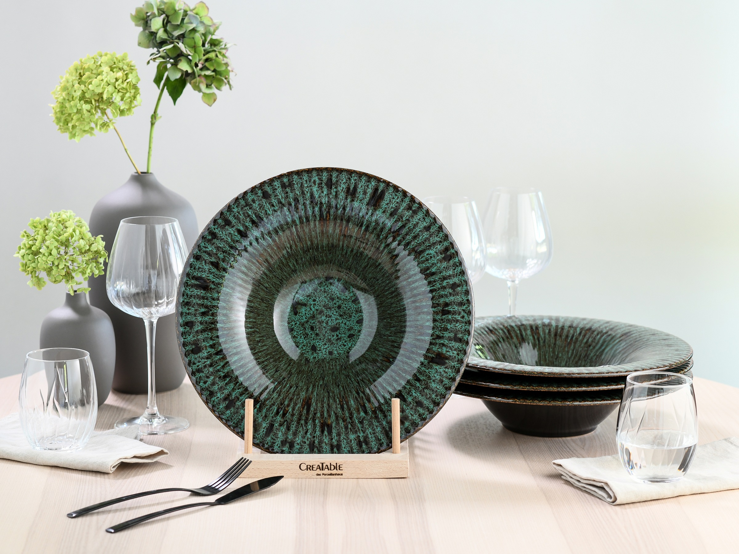 CreaTable Teller »Allegra Magic, Gourmetteller, 4-tlg.« Moderne Coupeform, Reaktivglasur