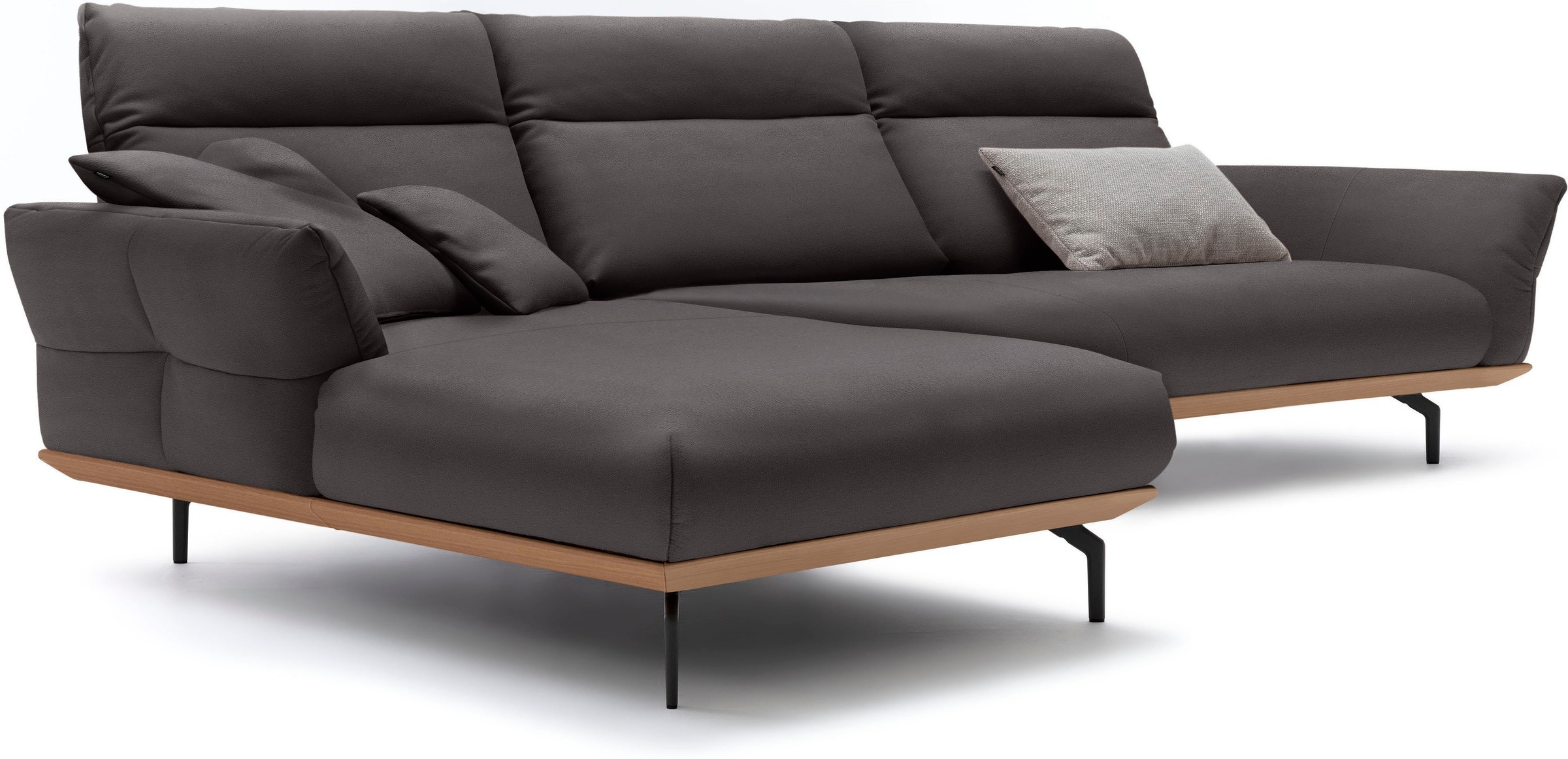Creation BY ROLF BENZ Ecksofa »CR.460«, Sockel in Eiche, Winkelfüße in Umbragrau, Breite 338 cm