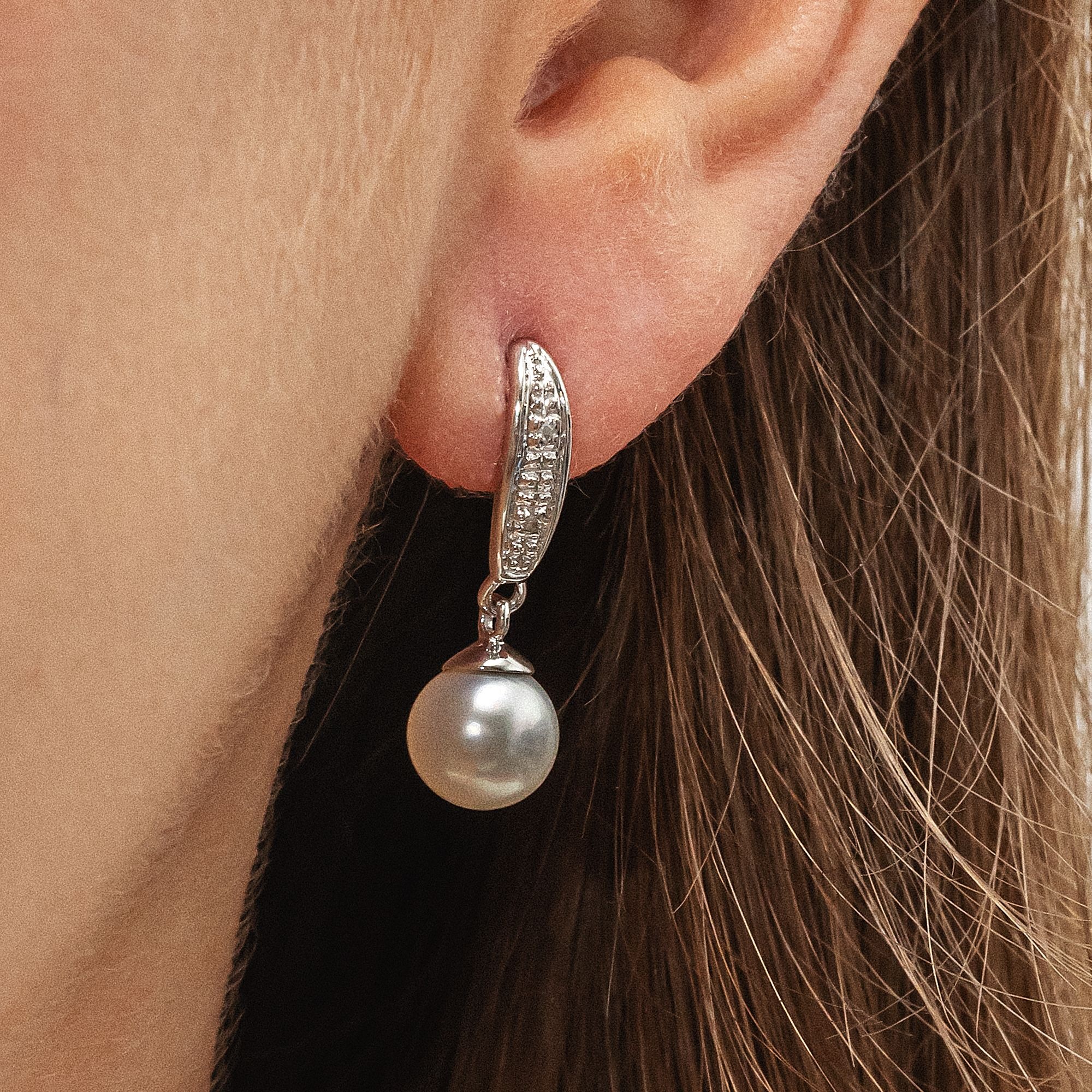 Diamonds by Ellen K. Paar Ohrhänger »Gold 333 mit weißen Perlen und Diamanten 0,01ct.«