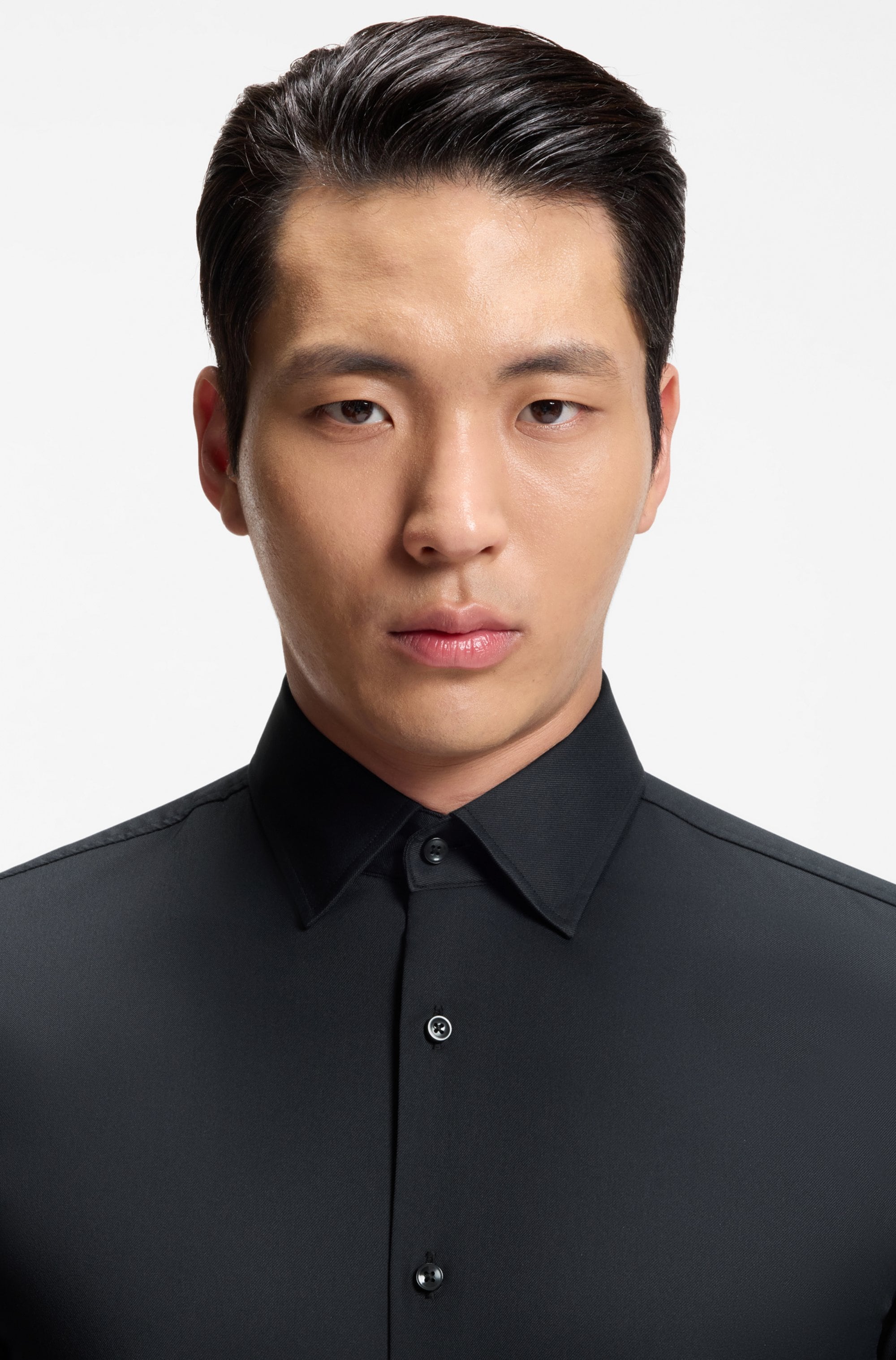 BOSS Businesshemd »HANK« Slim-Fit, aus funktionalem Stretch-Twill, Kentkragen
