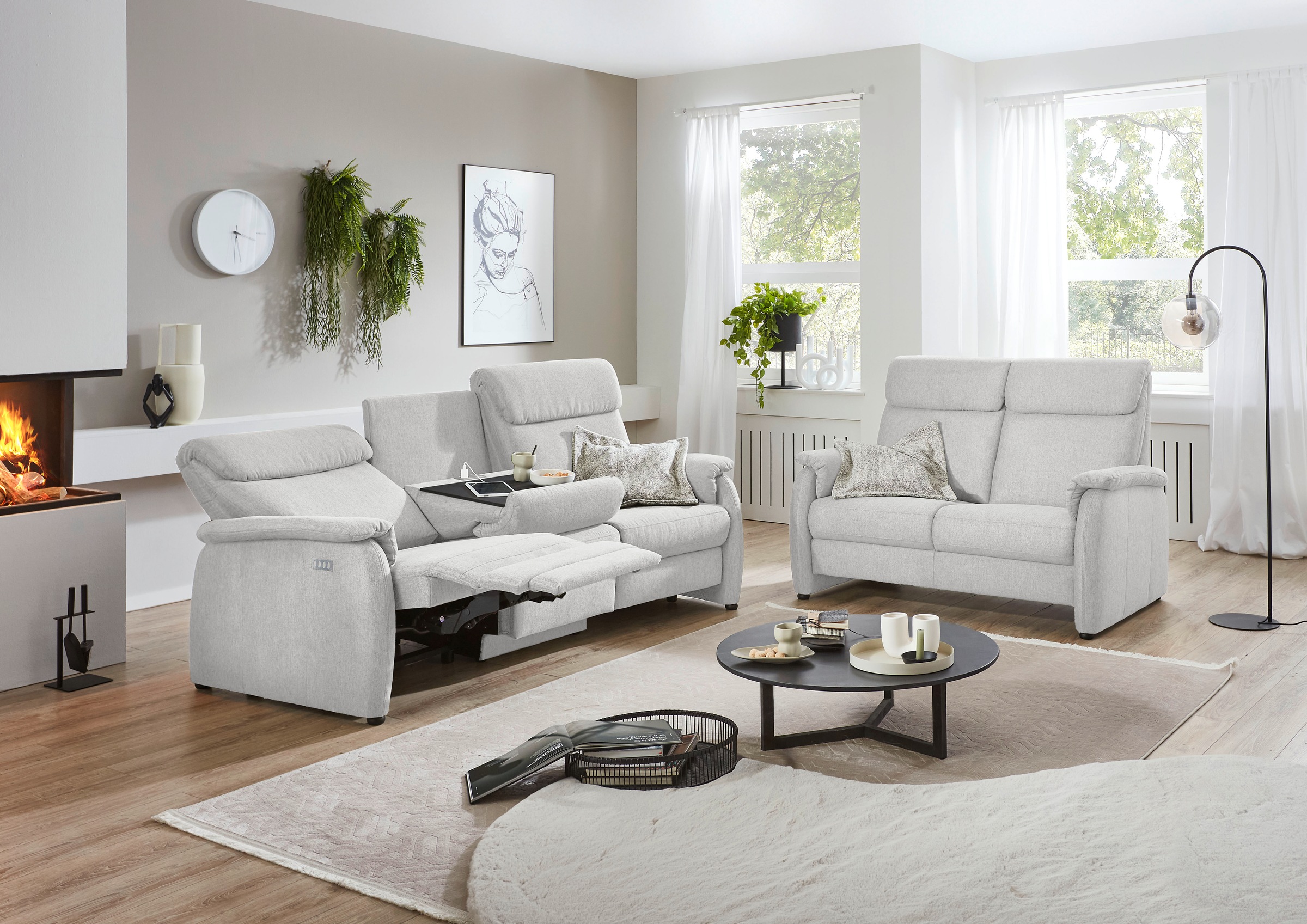 Home affaire Polstergarnitur »Turin, 2,5- & 3-Sitzer mit elektrischer Relaxfunktion« Set, 4 tlg. tlg. inkl. Tisch, USB & Steckdose, Federkern & pflegeleichtem Bezug