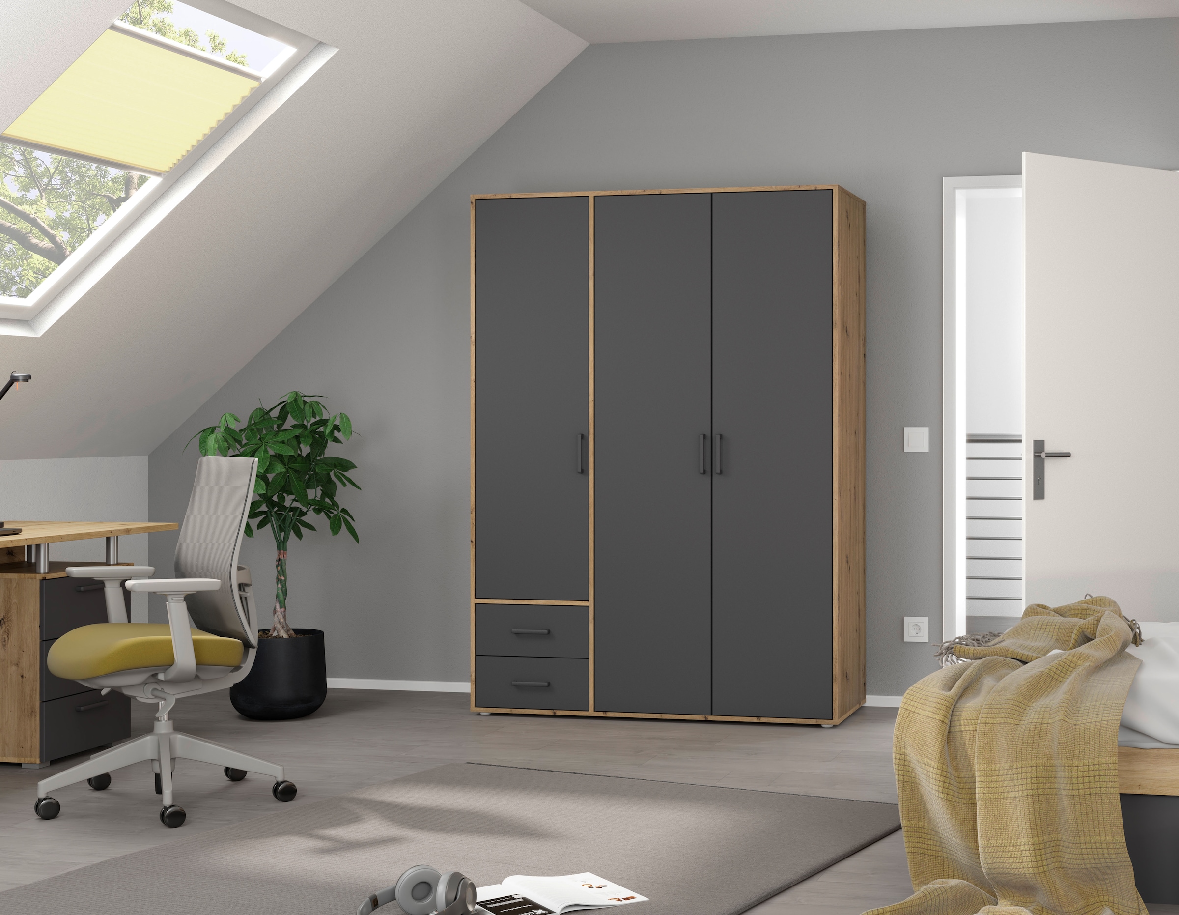 rauch Drehtürenschrank »Kleiderschrank Schrank Garderobe Wäscheschrank VOYAGER«, (in 3 verschiedenen Ausstattungen BASIC/CLASSIC/PREMIUM), moderne Griffe in Graumetallic mit Außenschubkästen MADE IN GERMANY