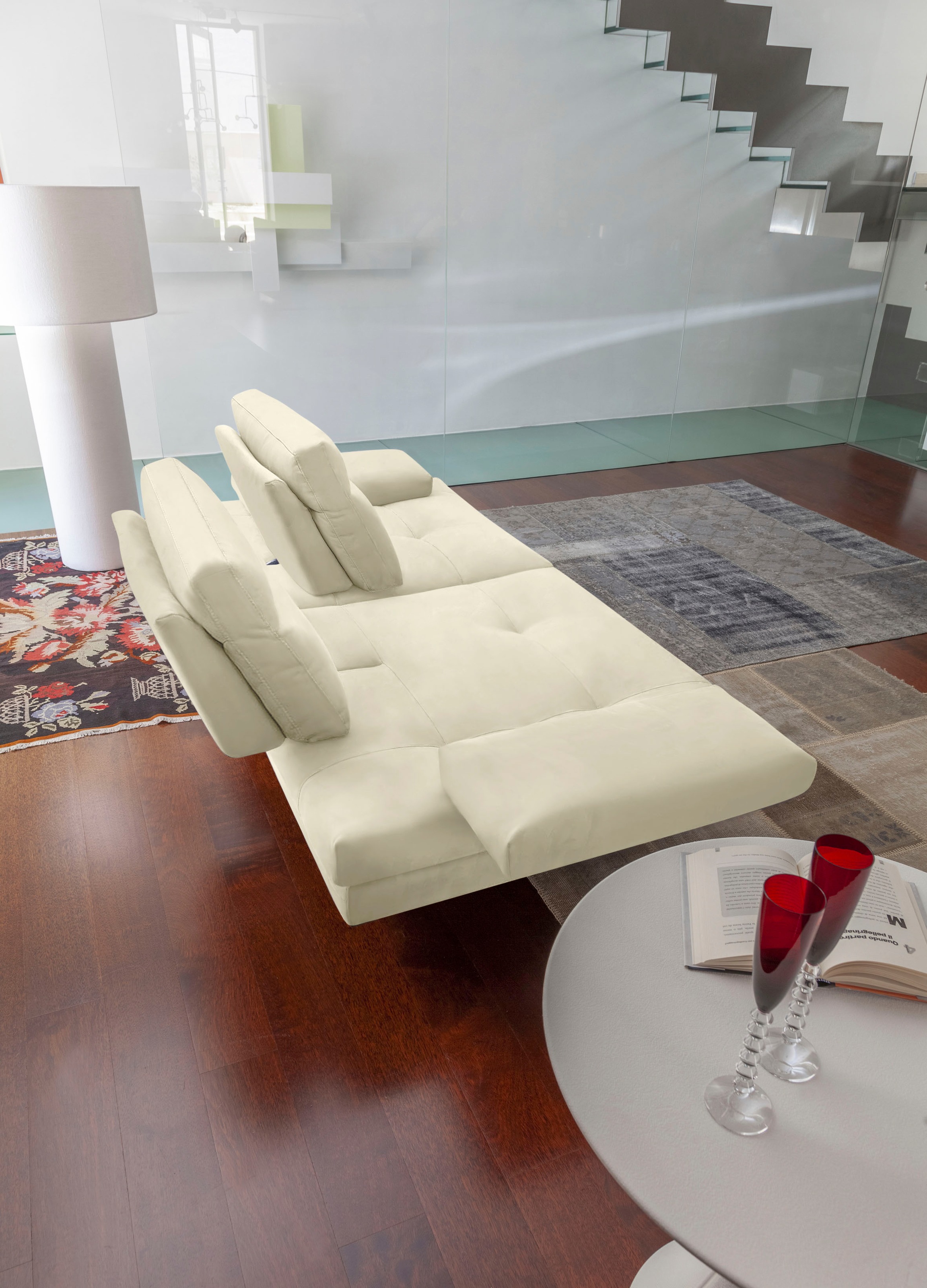 CALIA ITALIA 3,5-Sitzer »Toby Wing, italienisches Designsofa mit erstklassigem Sitzkomfort«, inklusive Sitztiefenverstellung, Füße in Chrom glänzend