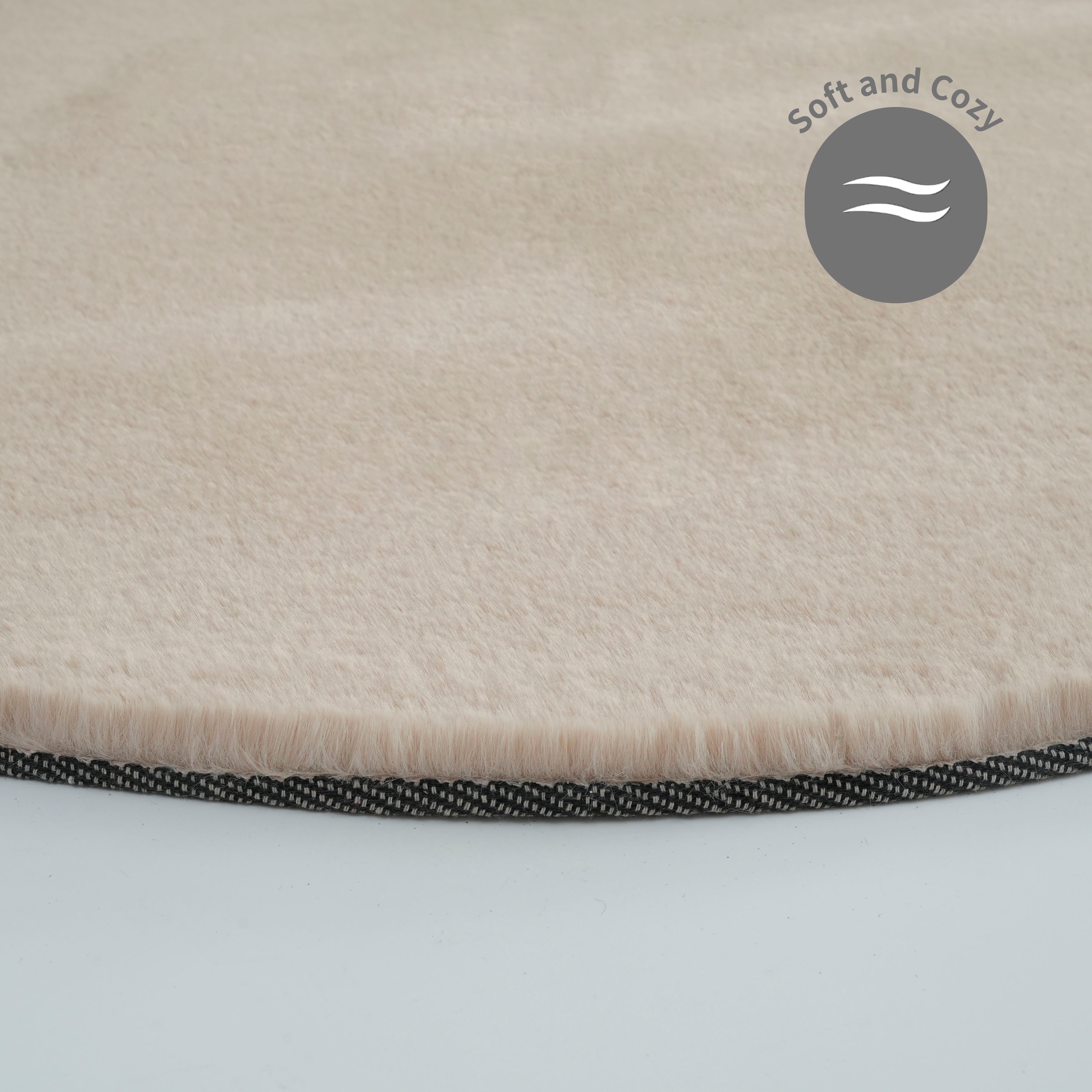 Bruno Banani Hochflor-Teppich »Rabbit 2 Bean, Kunstfell Teppich, Modern, besondere Form«, U-förmig, 25 mm Höhe, Kaninchenfell-Haptik, Microfaser, Wohnzimmer, Schlafzimmer, Esszimmer