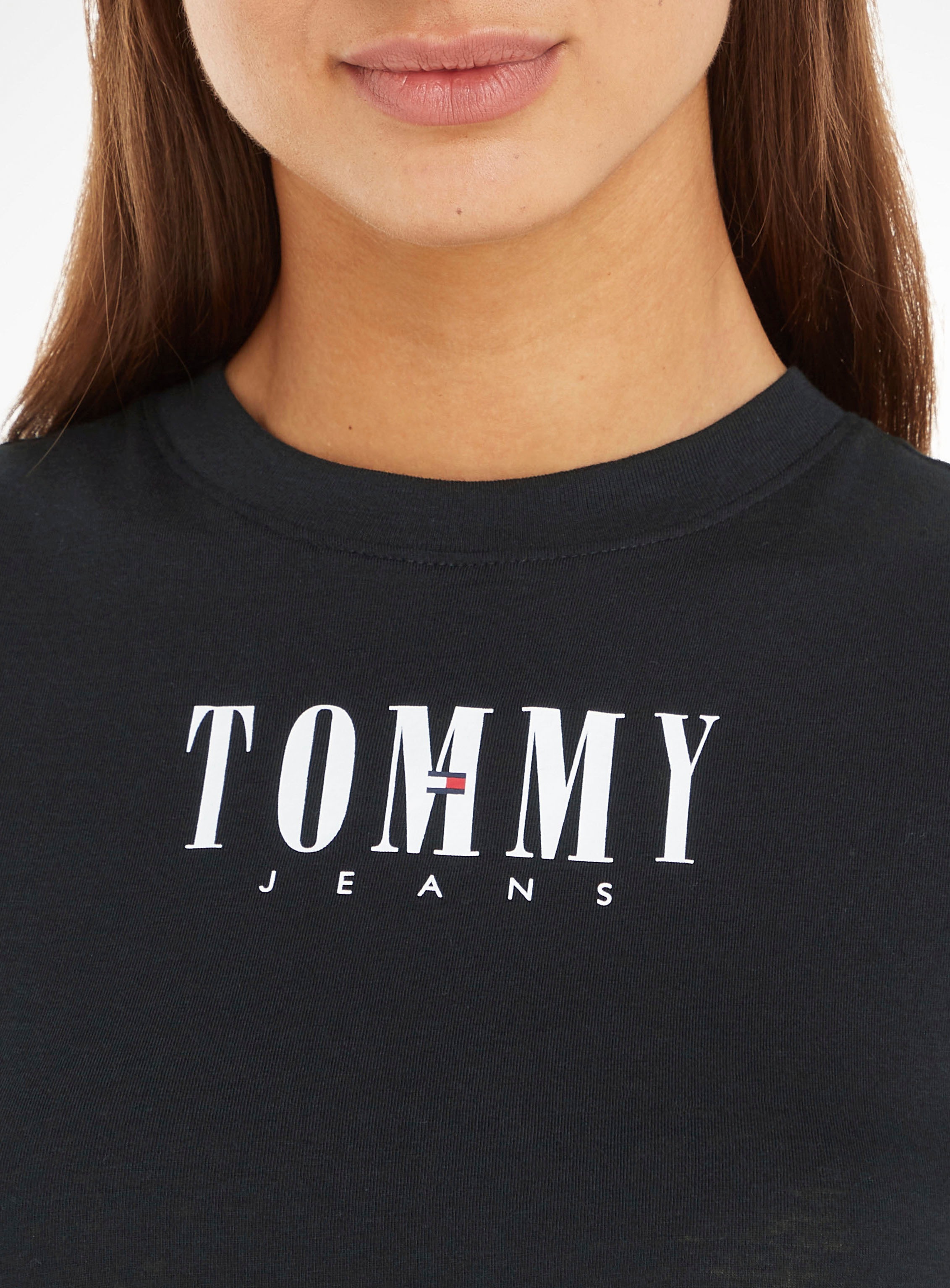 mit »TJW LOGO 2 ESSENTIAL Jeans Tommy Kurzarmshirt BABY kaufen Jeans SS«, Logo-Schriftzug Tommy