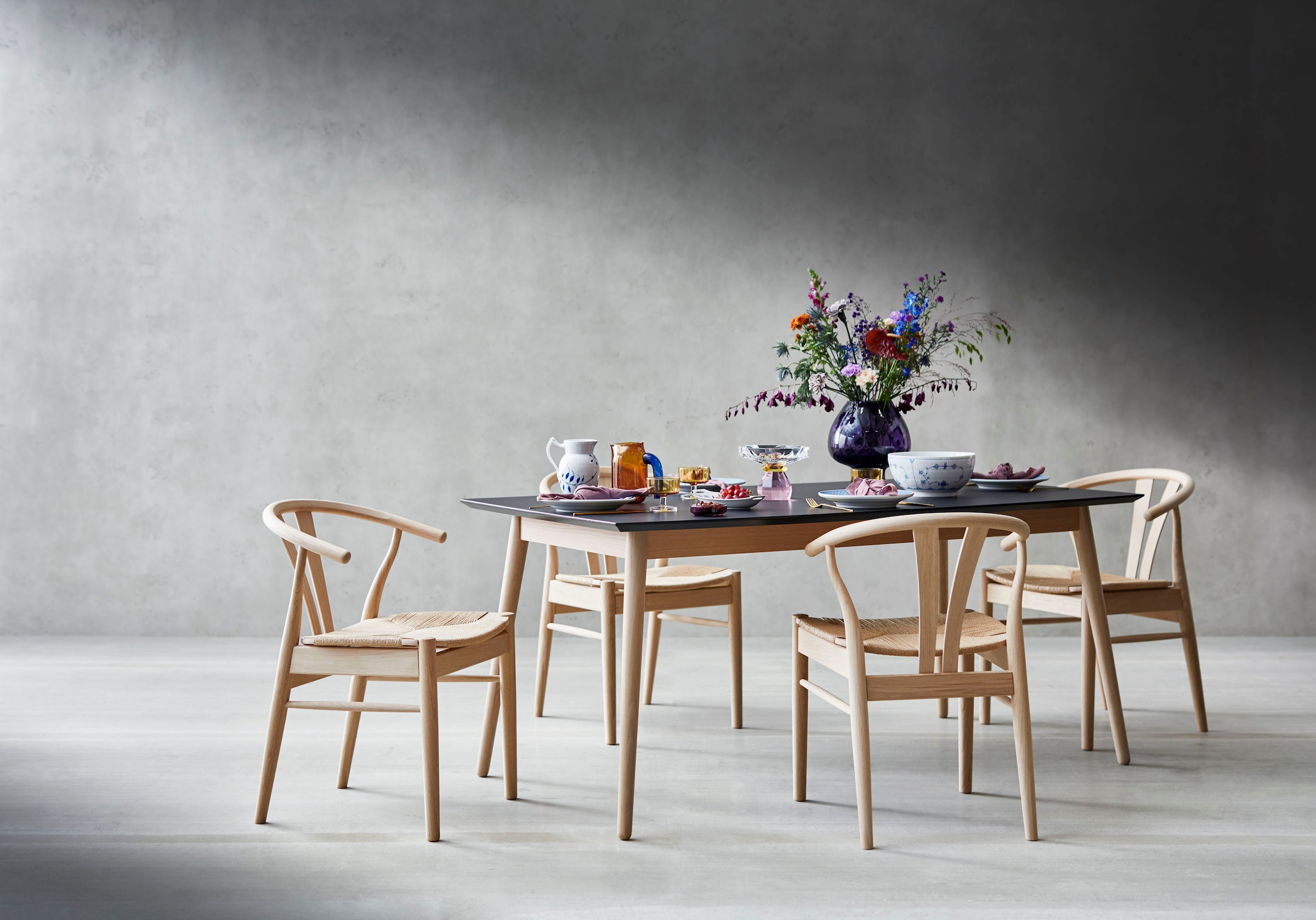 Hammel Furniture Esstisch »Meza Designtisch mit Auszugsfunktion und 2 Einlegeplatten«, bootsförmige Tischplatte MDF, Eiche Massivholzgestell