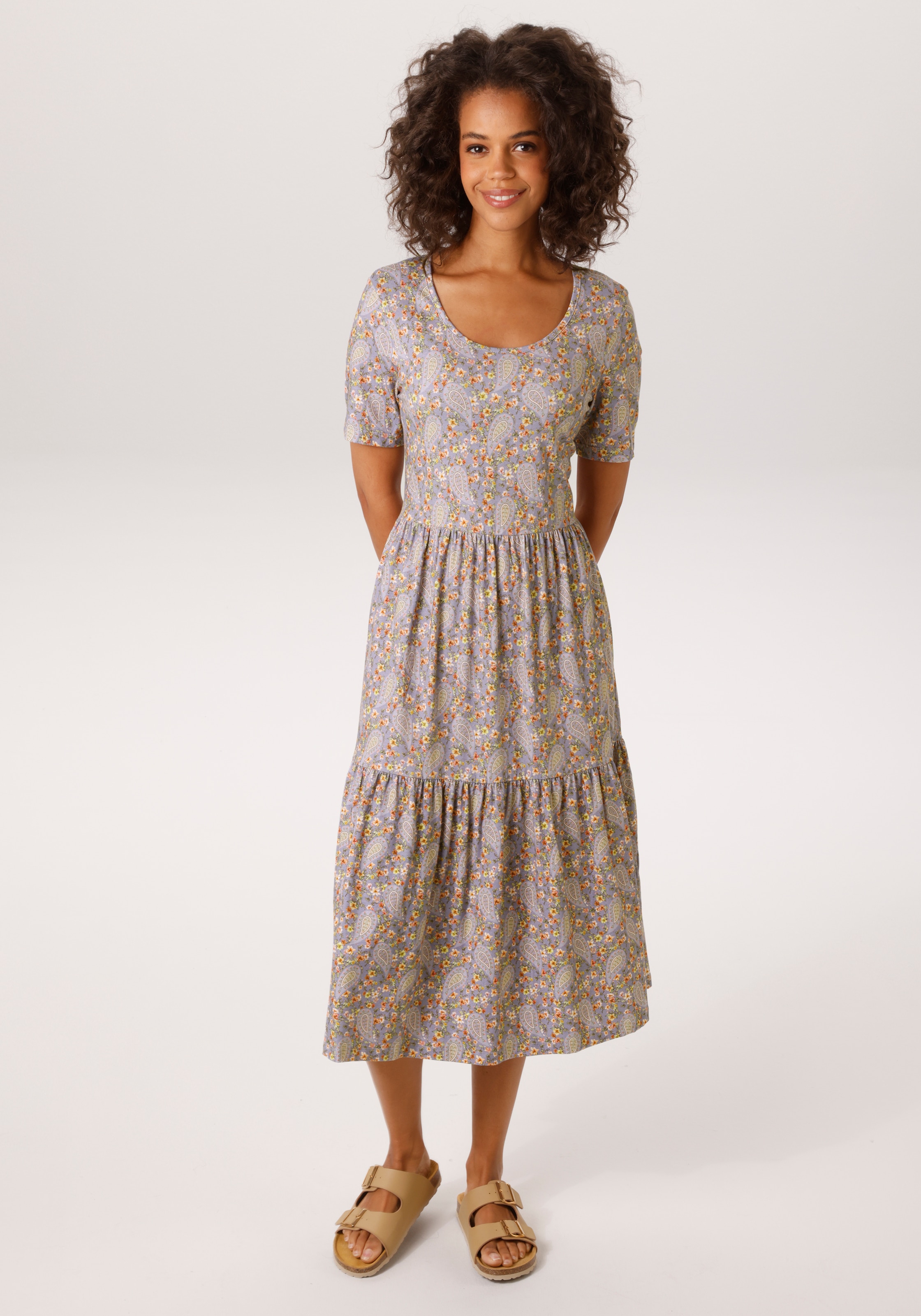 Aniston CASUAL Sommerkleid mit romantischem Blumendruck und Paisley-Muster