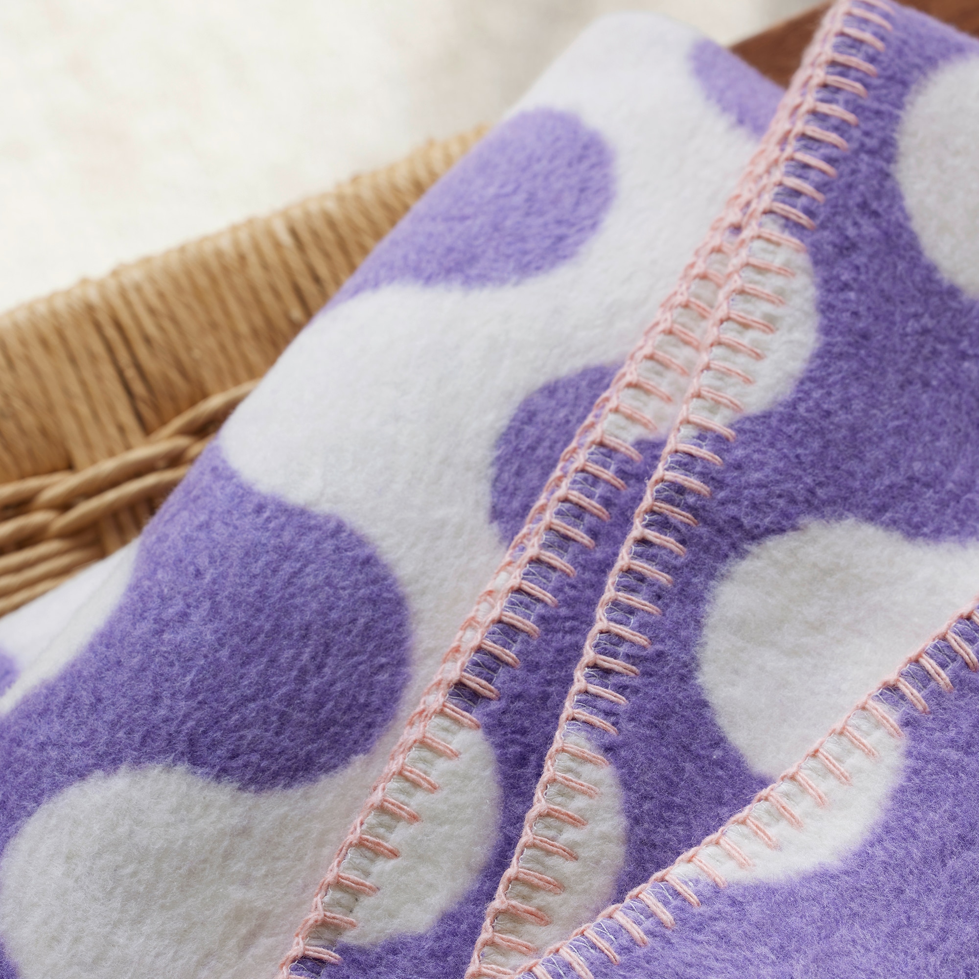 IBENA Wohndecke »Wohndecke Luton«, mit stylischem Wellendesign
