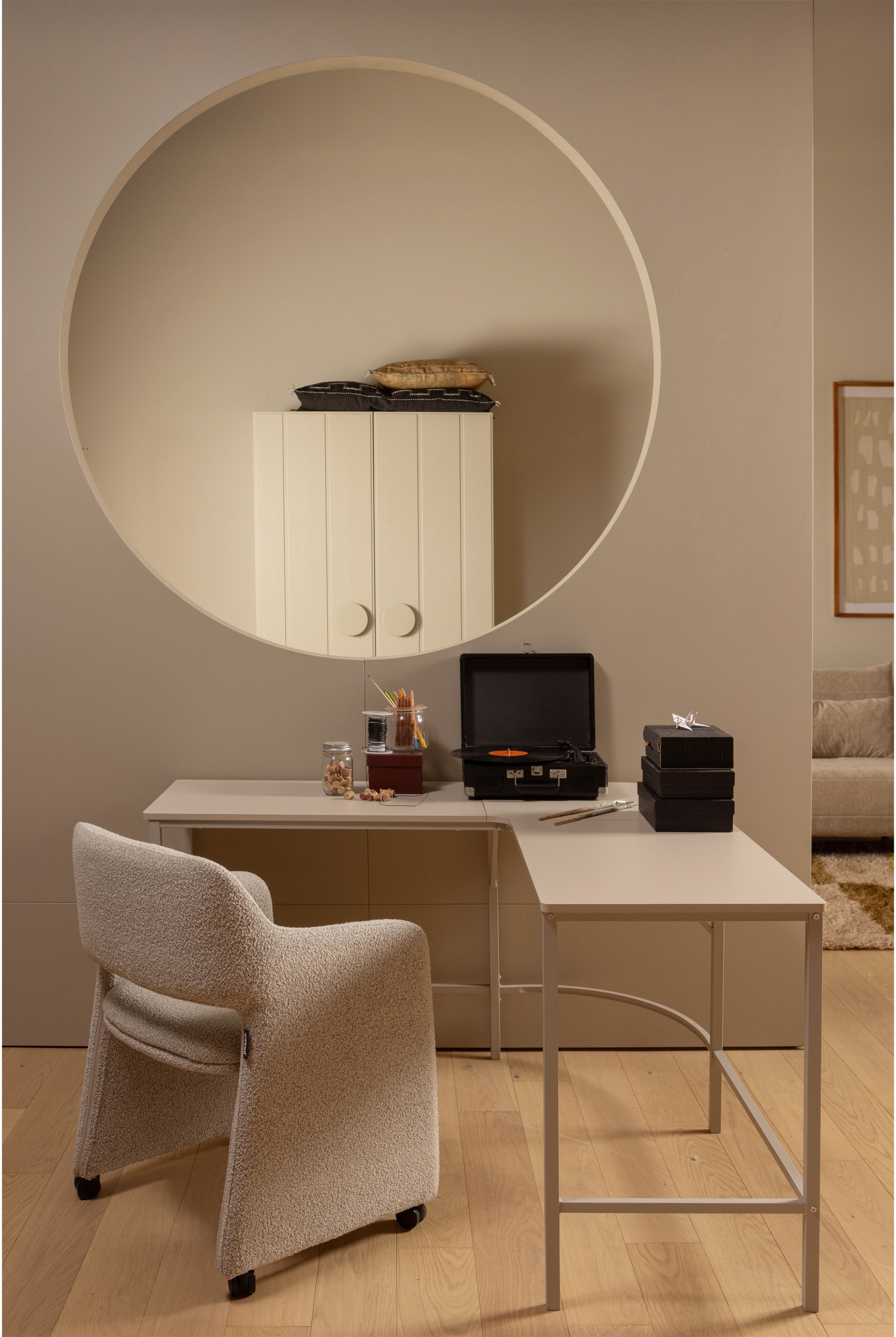 WOOOD Esszimmerstuhl »Lyric mit Ceyo-Bouclé-Bezug und Rollen B 59 x T 58 x H 79 cm« () Tragkraft 120 kg, Hohe Verschleißfestigkeit, montiert geliefert