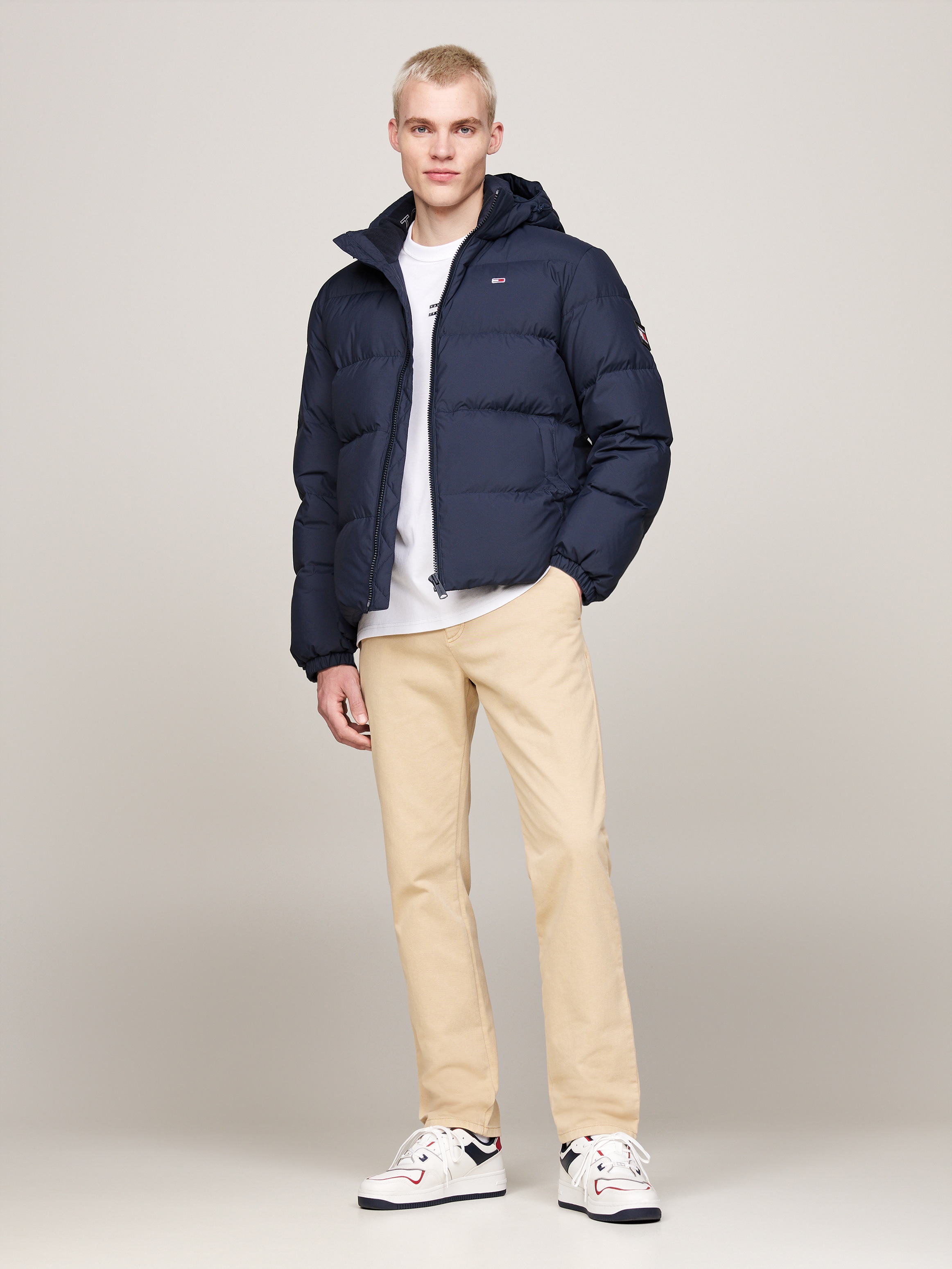 Tommy Jeans Steppjacke »TJM ESSENTIAL DOWN JACKET EXT«, mit Kapuze, Daunenjacke, Übergangsjacke Winterjacke Outdoorjacke Gefüttert
