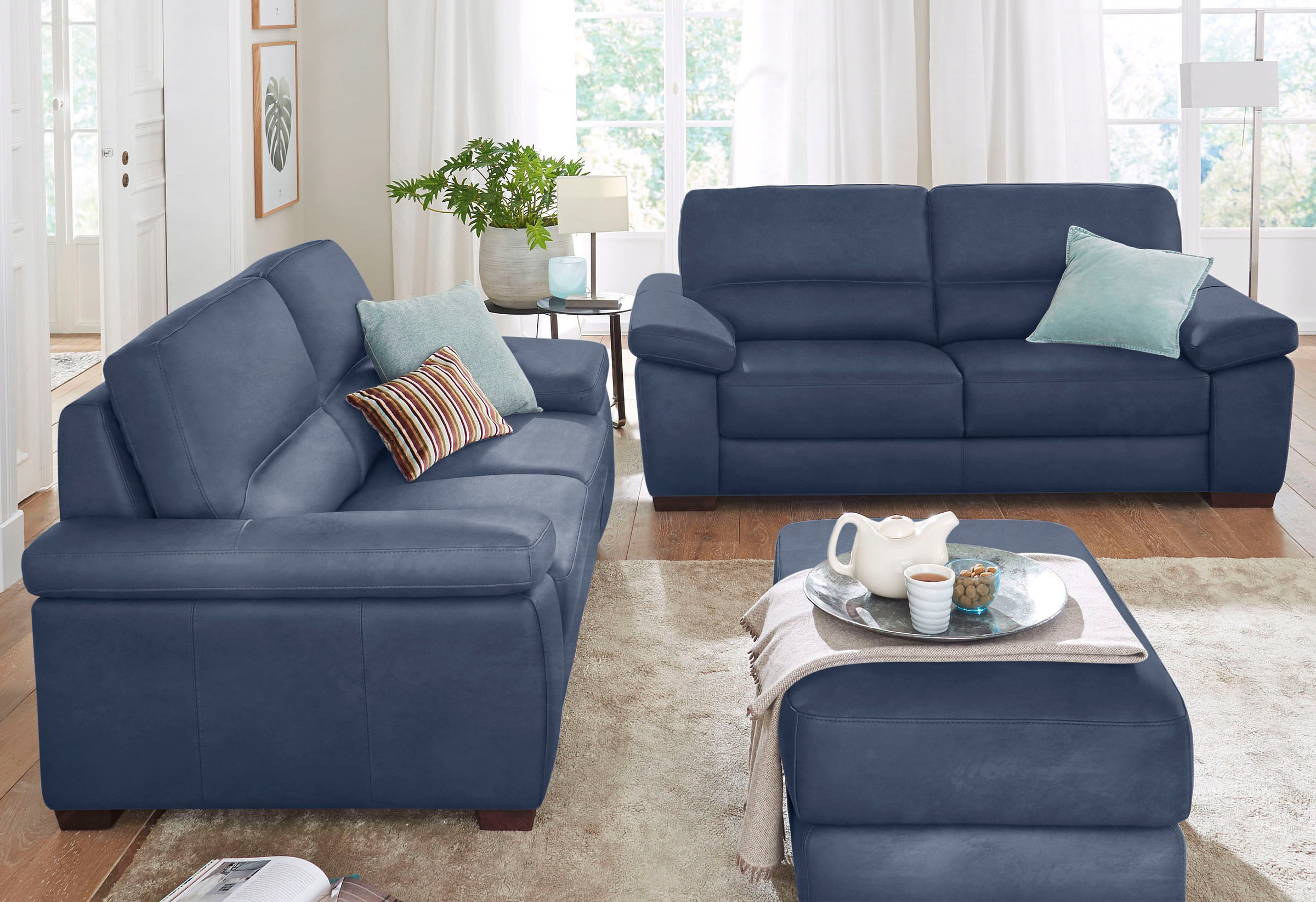 CALIA ITALIA Hocker »Gaia, in edlem Design und mit erstklassigem Sitzkomfort«, aus pflegeleichtem Luxus-Microfaser Ginevra Hydro Care