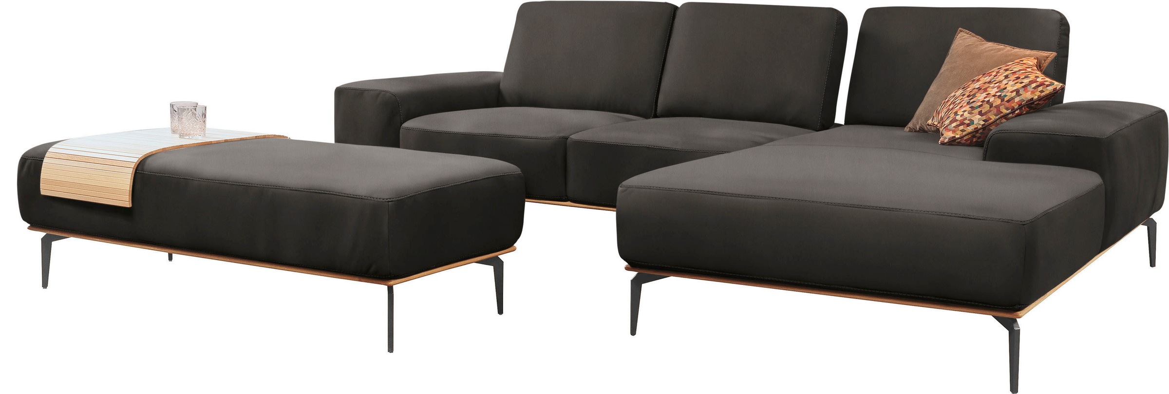 W.SCHILLIG Ecksofa »run, Designsofa mit tollem Sitzkomfort, bequem, L-Form«, mit Holzsockel, Füße in Schwarz pulverbeschichtet, Breite 279 cm