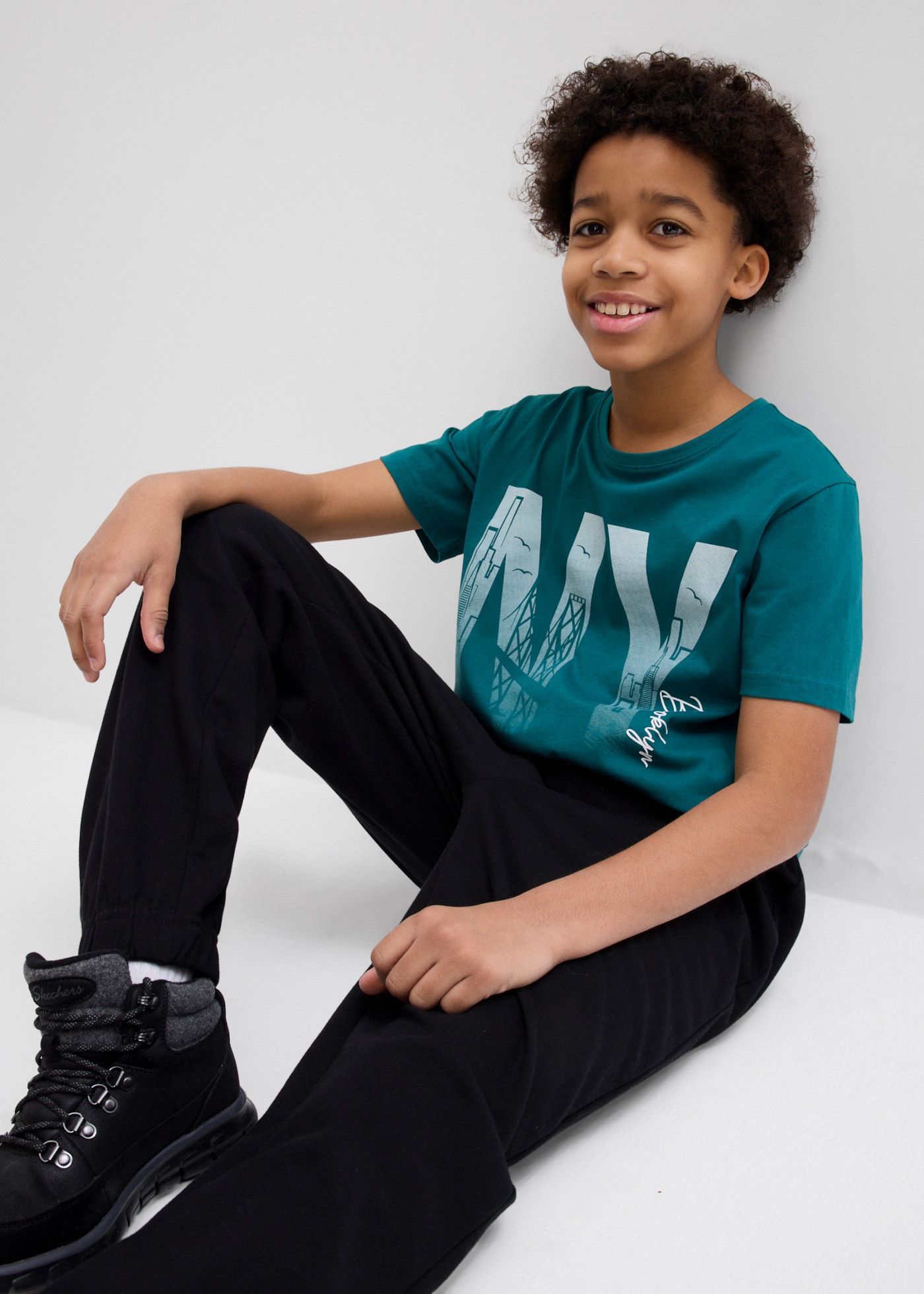 bonprix T-Shirt aus reiner Baumwolle, mit großem Frontdruck, Kurzarm-Design