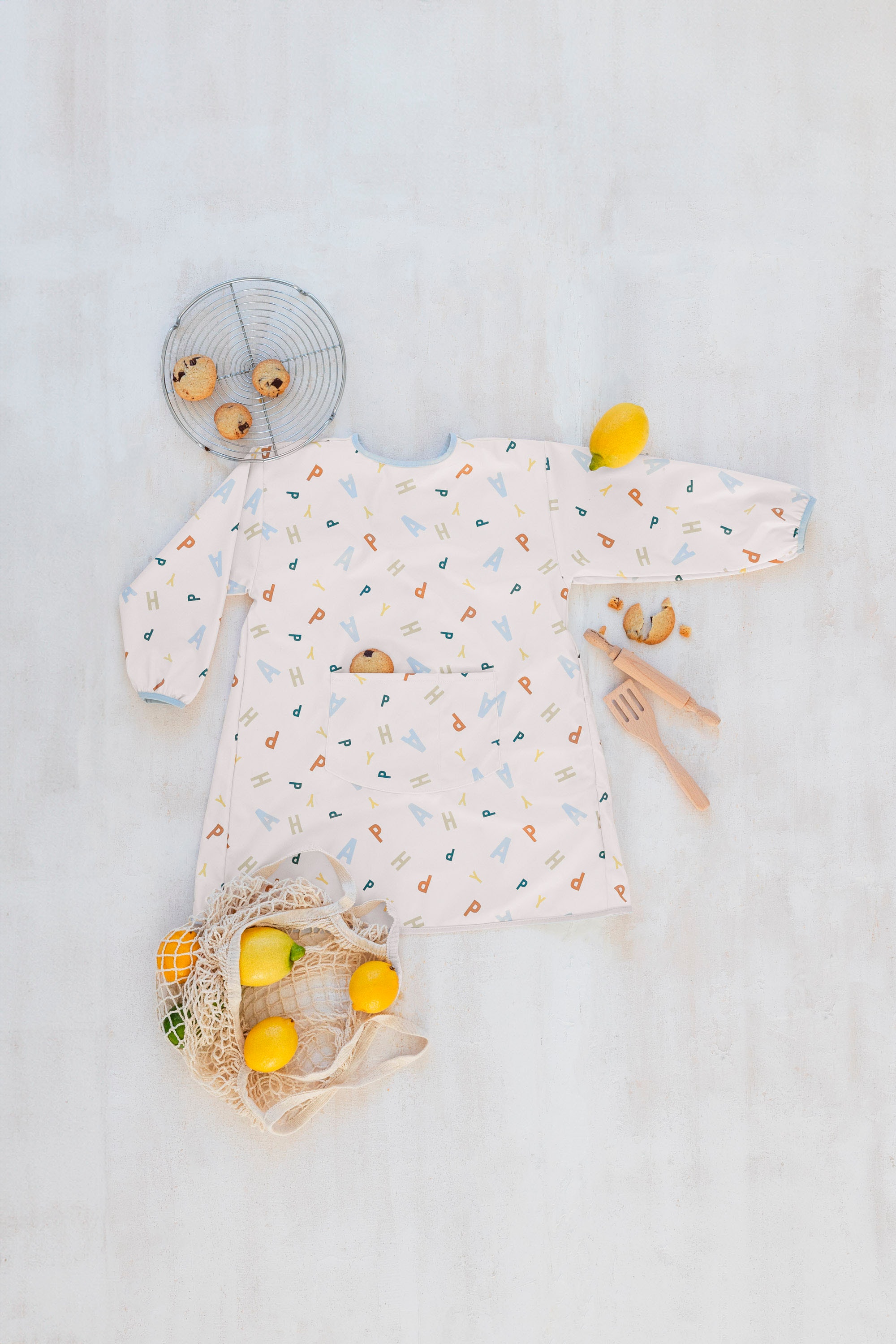 LÄSSIG Malschürze »Happy Fruits, pastel lilac«, GOTS made with organic materials, zertifiziert durch BCS 27262