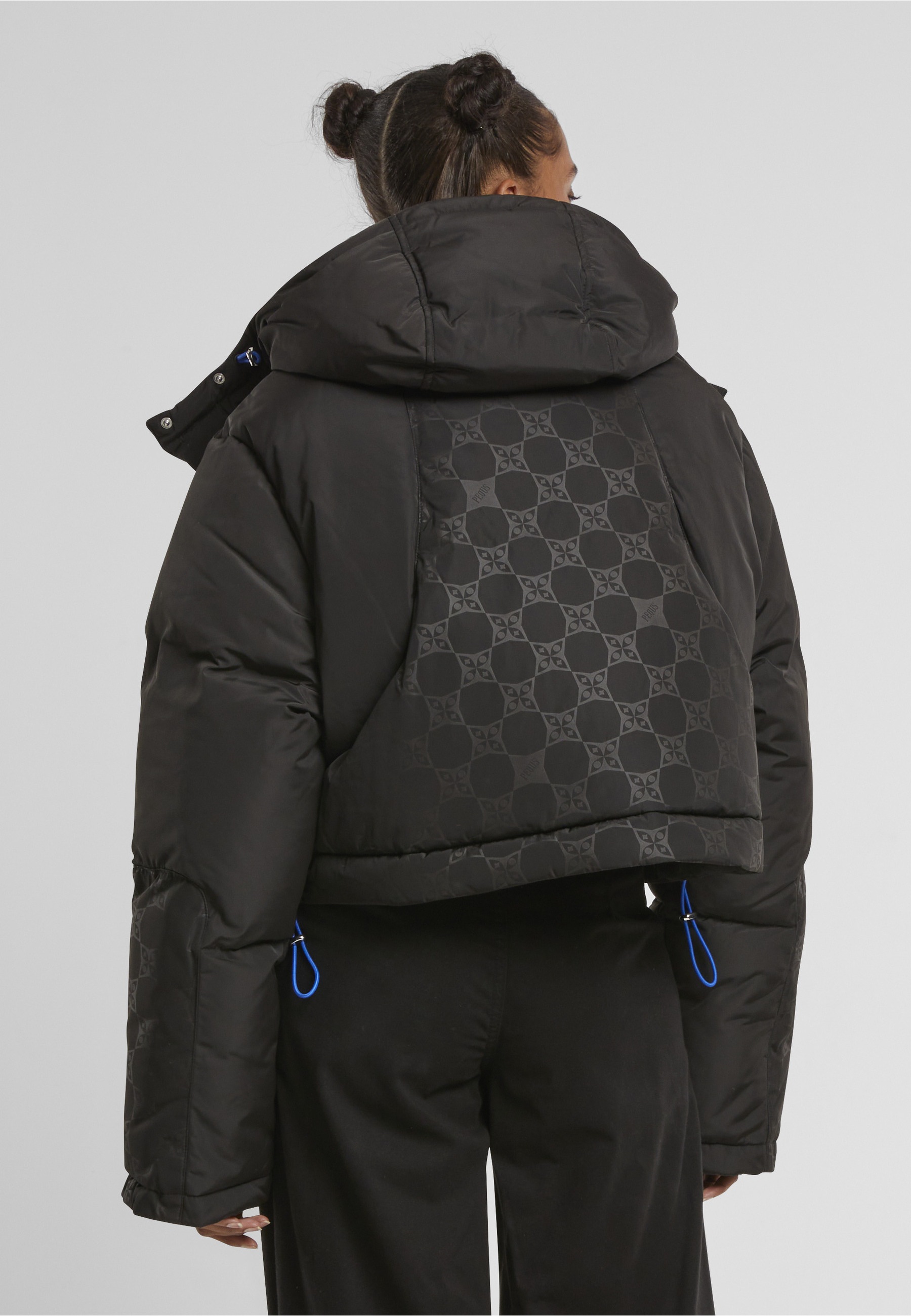 PEQUS Winterjacke »PEQUS PEQUS Aether Cropped Puffer Jacket« 1 Stk. tlg. ohne Kapuze