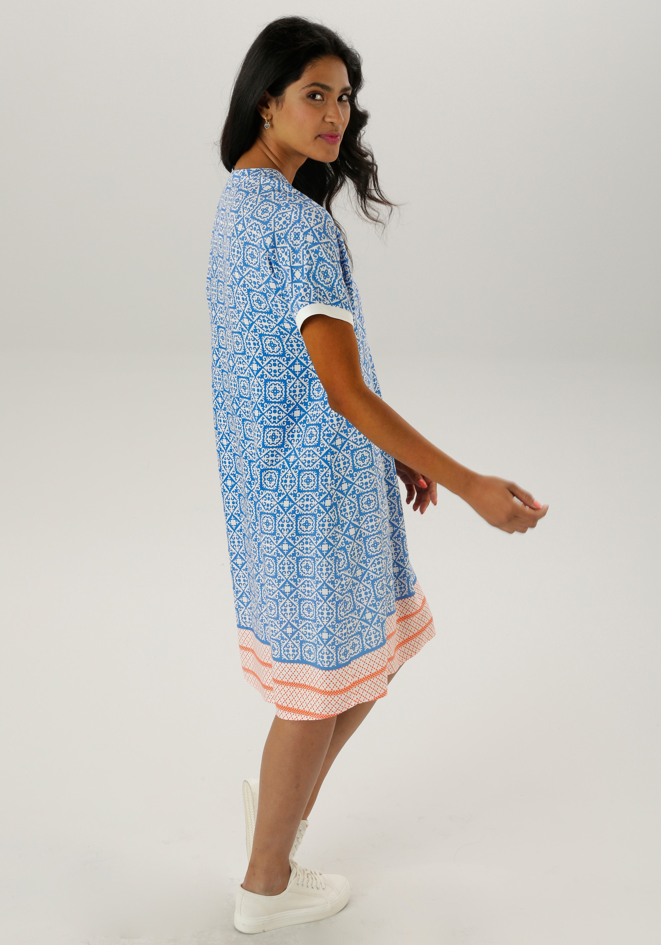 Aniston SELECTED Blusenkleid, mit farbharmonischen Ornamenten-Musterung