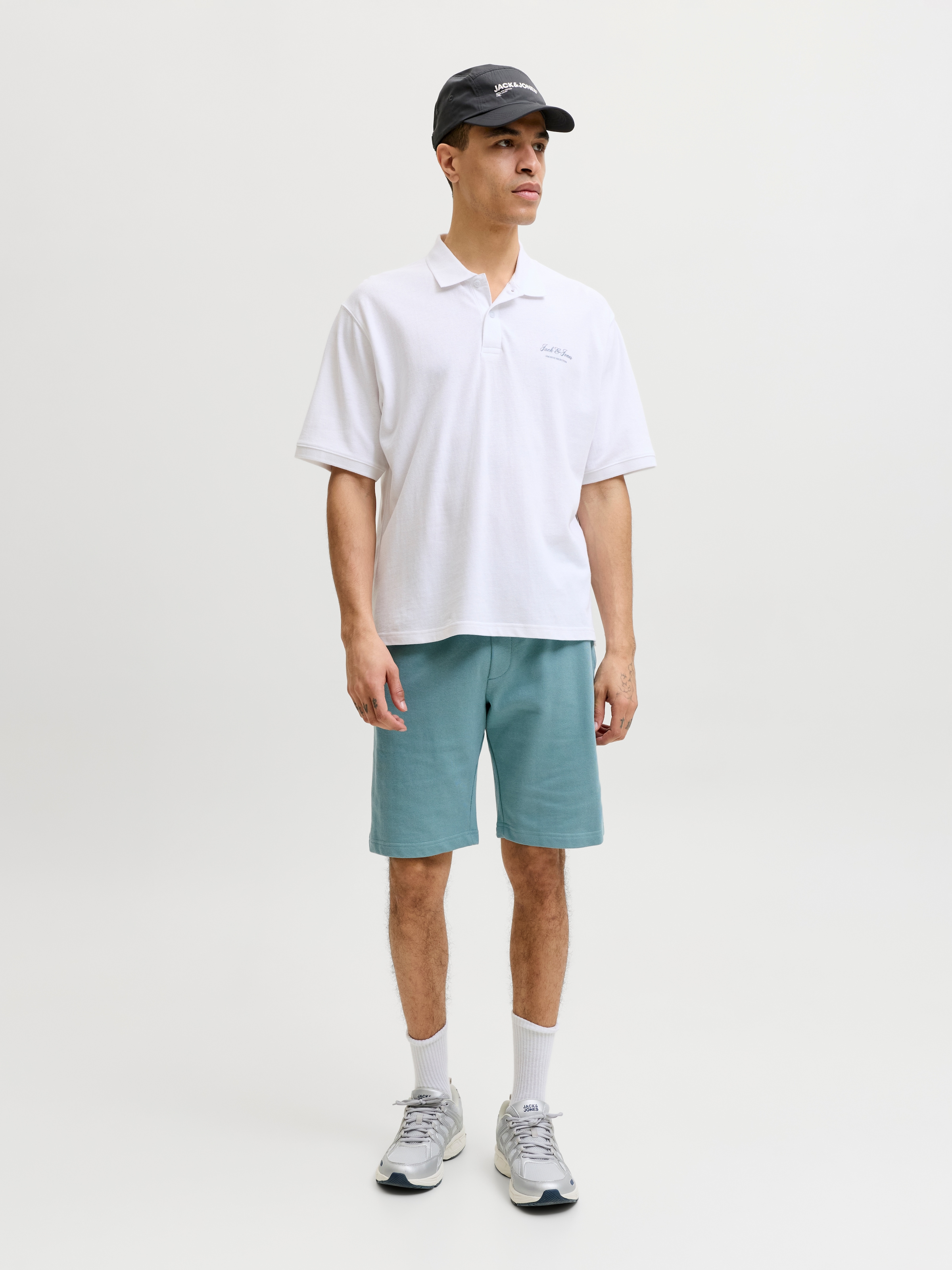 Jack & Jones Sweatshorts »JPSTGORDON COLLEGE SWEAT SHORTS MID«