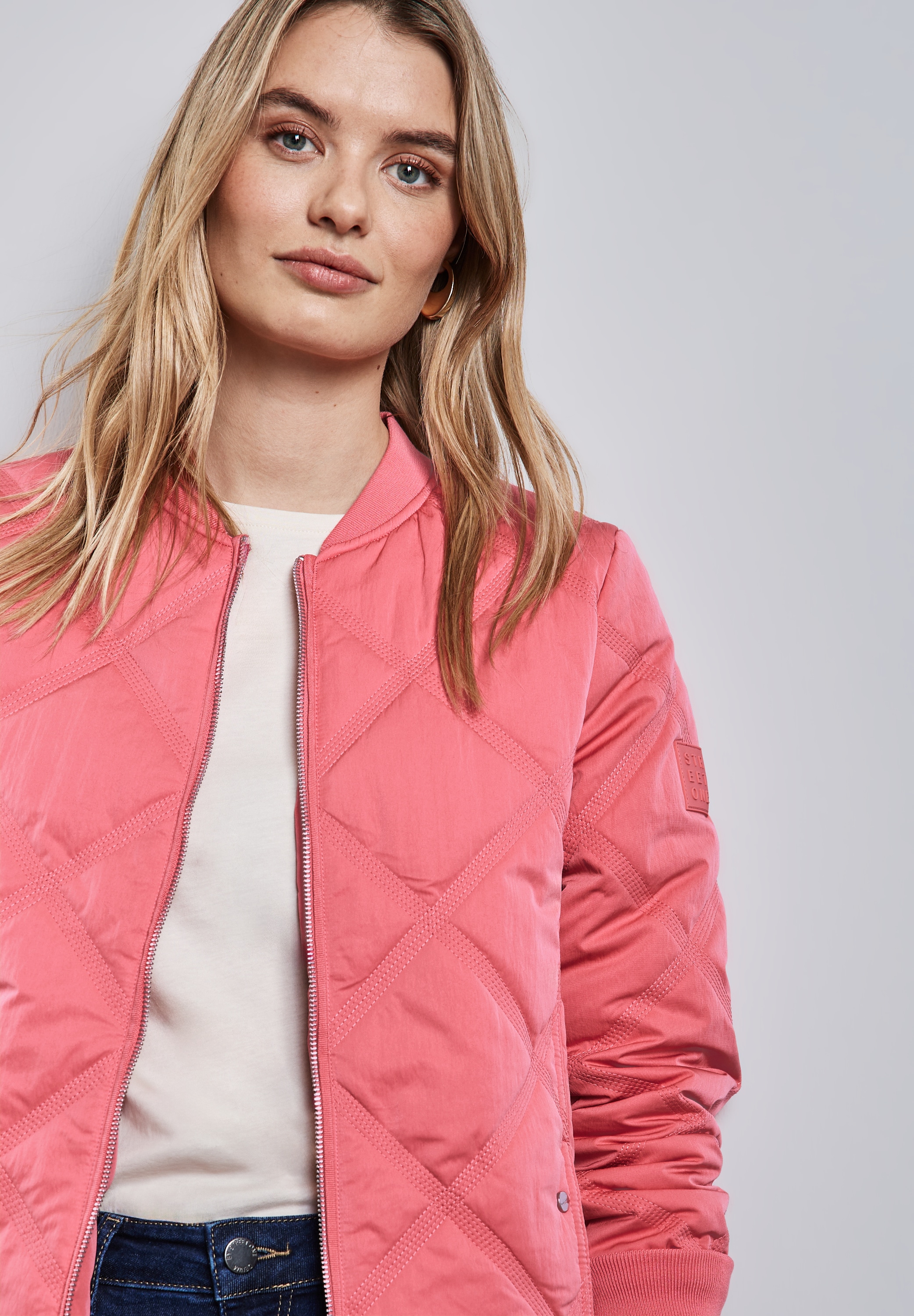 STREET ONE Blouson, mit Diamantsteppung