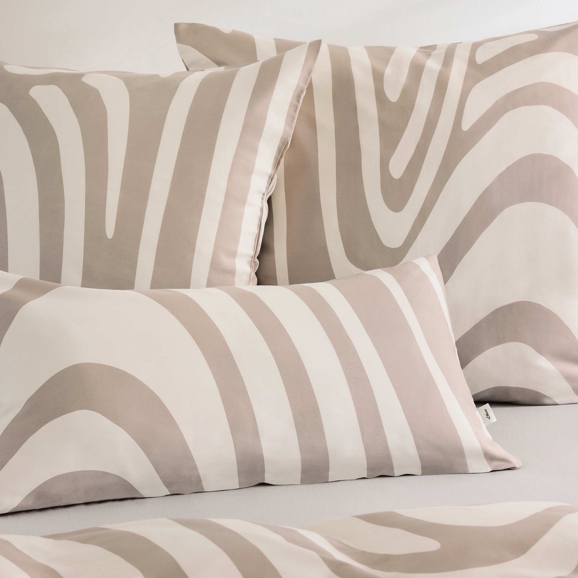 s.Oliver Bettwäsche »Satinbettwäsche s.Oliver«, im angesagten Trenddesign