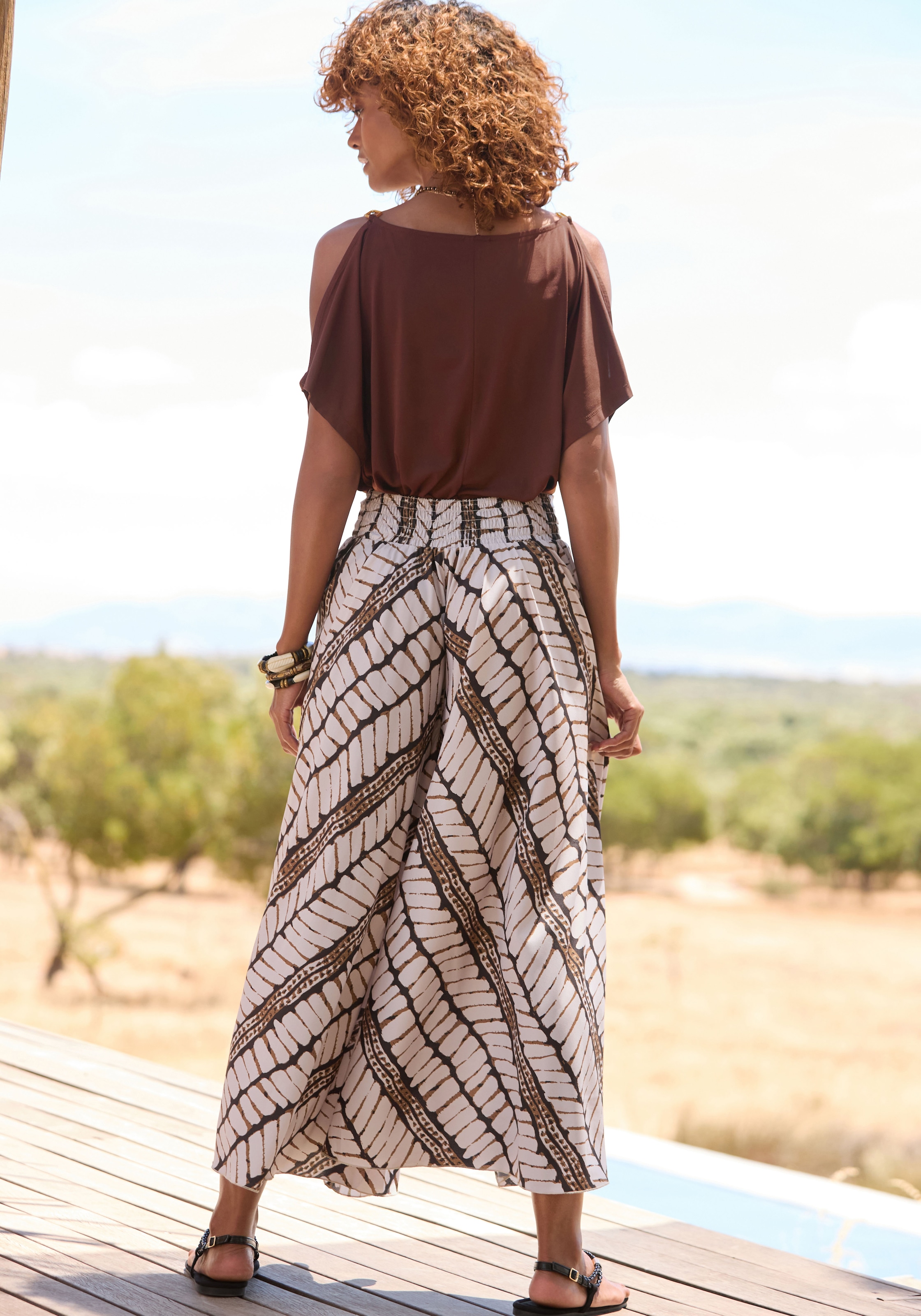 LASCANA Hosenrock, mit Alloverdruck, Culotte, extraweites Bein