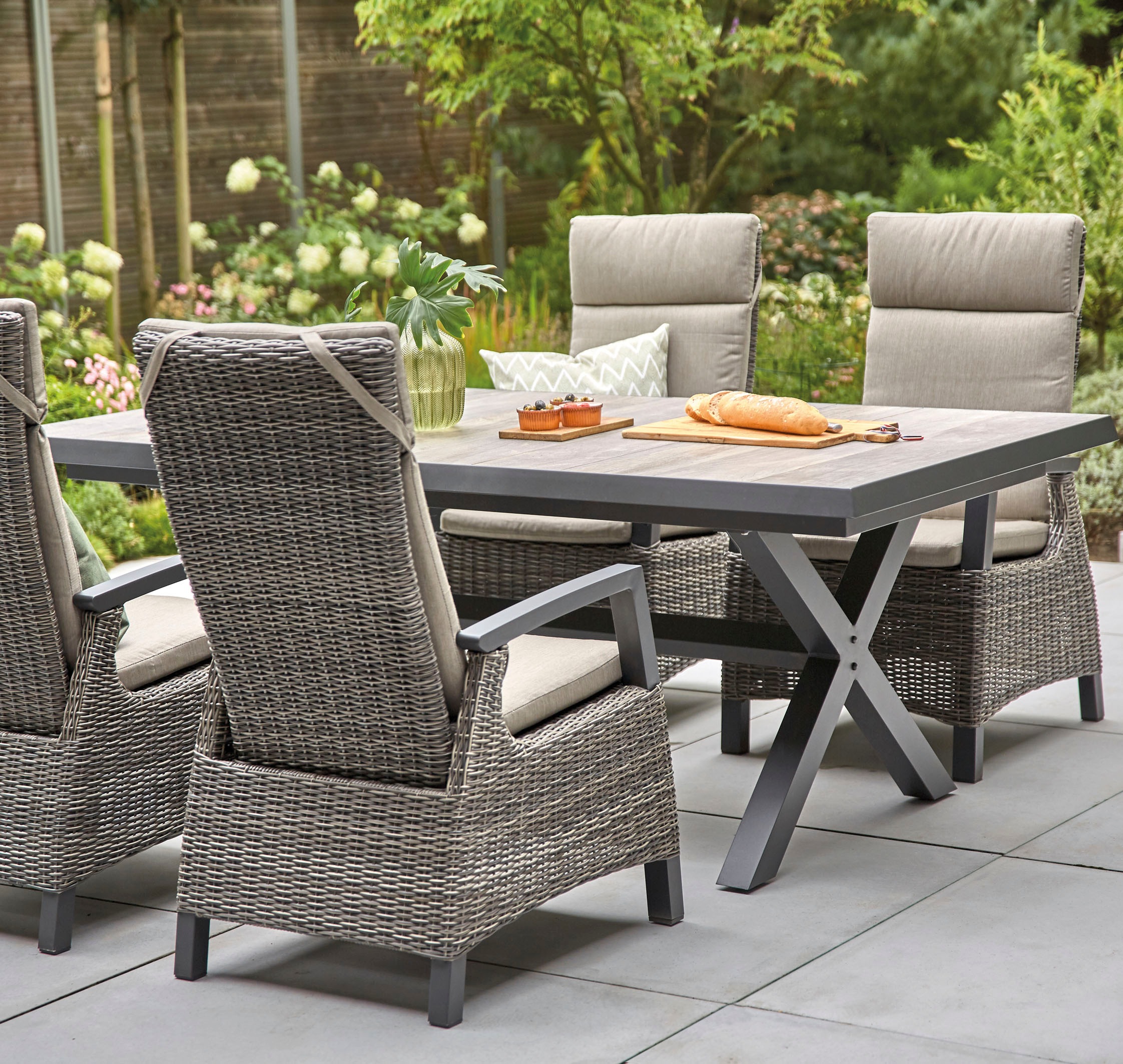 Siena Garden Garten-Essgruppe »Corido«, (Set, 13 tlg.), bestehend aus 6 Sesseln, 6 Kissen und 1 Tisch
