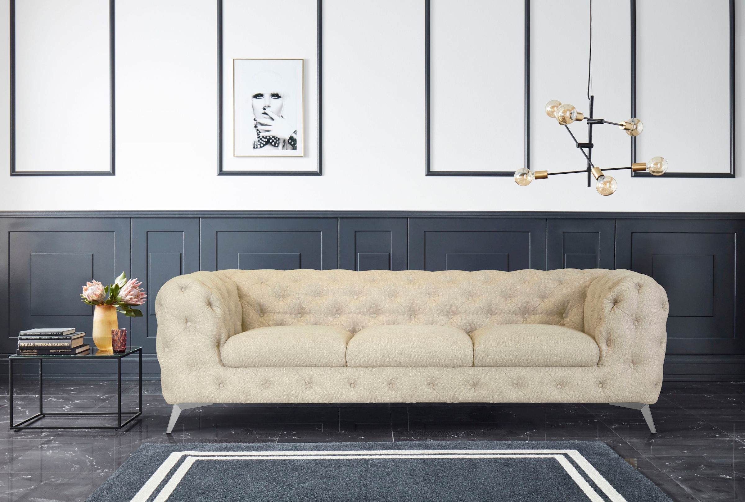 Home affaire Chesterfield-Sofa »Glynis« aufwändige Knopfheftung, moderne Chesterfield Optik, Fußfarbe wählbar