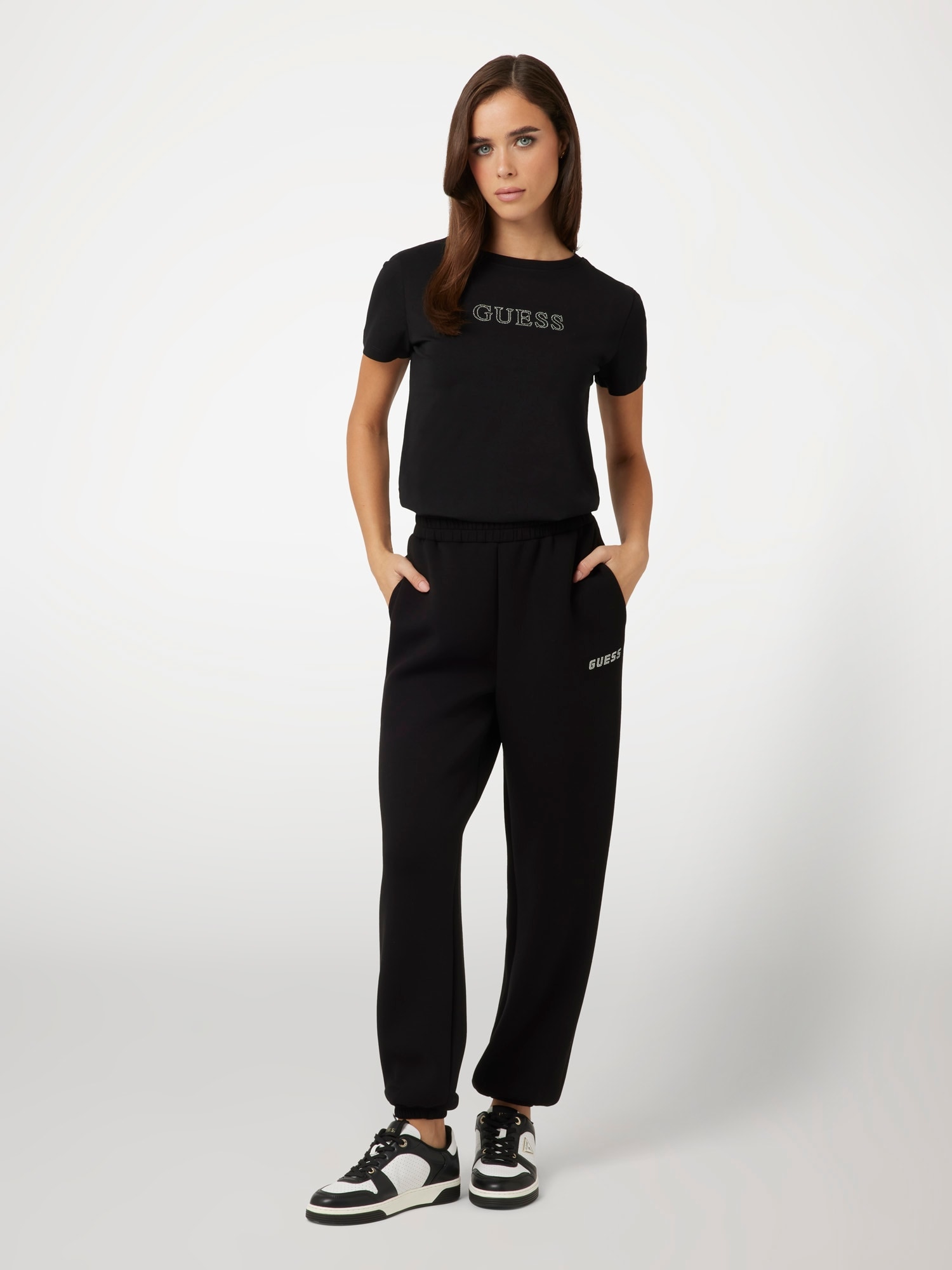 Guess T-Shirt »BRIANA« mit Strass-Steinen, Regular Fit