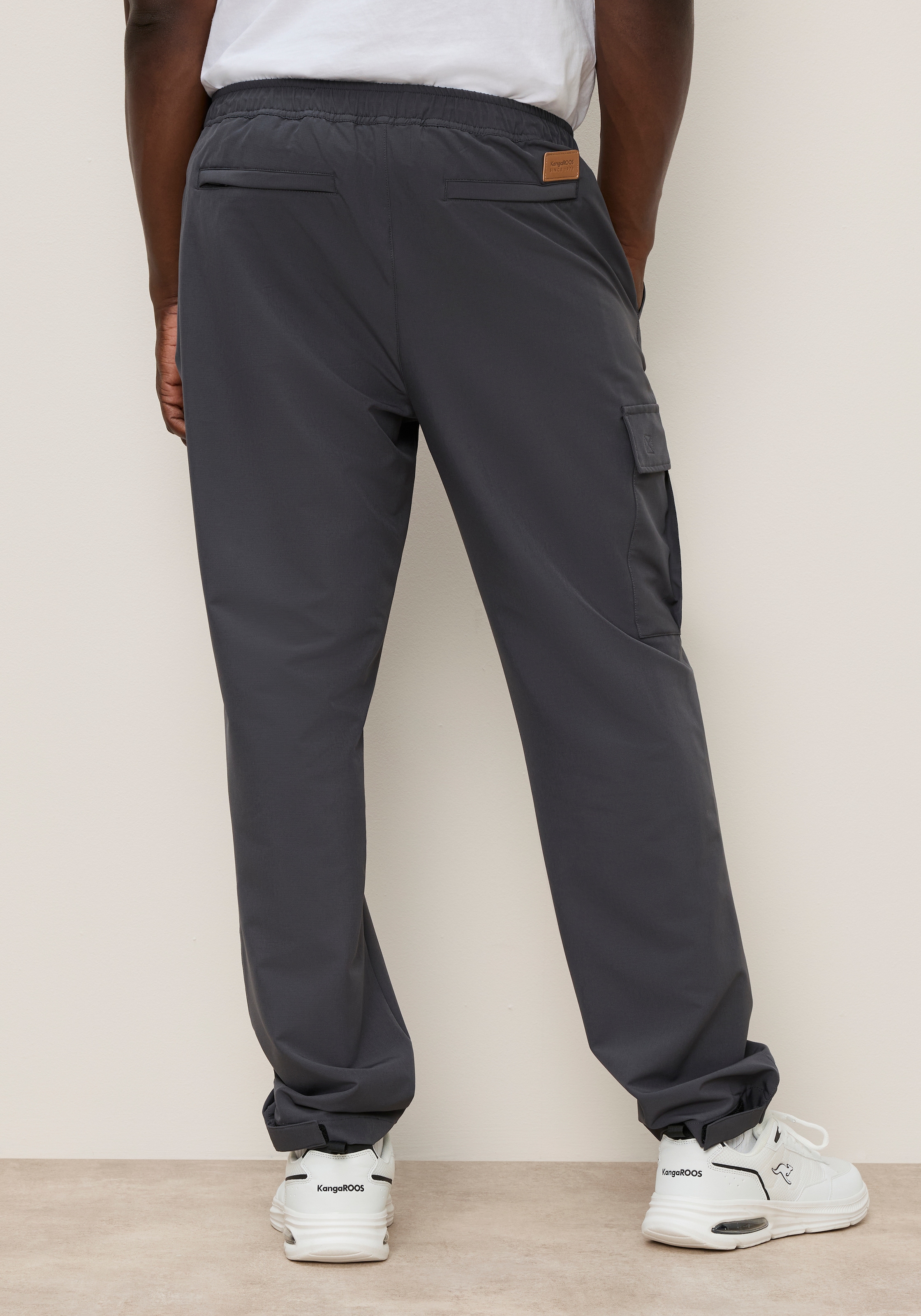KangaROOS Funktionshose  mit Cargopockets, atmungsaktiv, schnelltrocknend & wasserabweisend