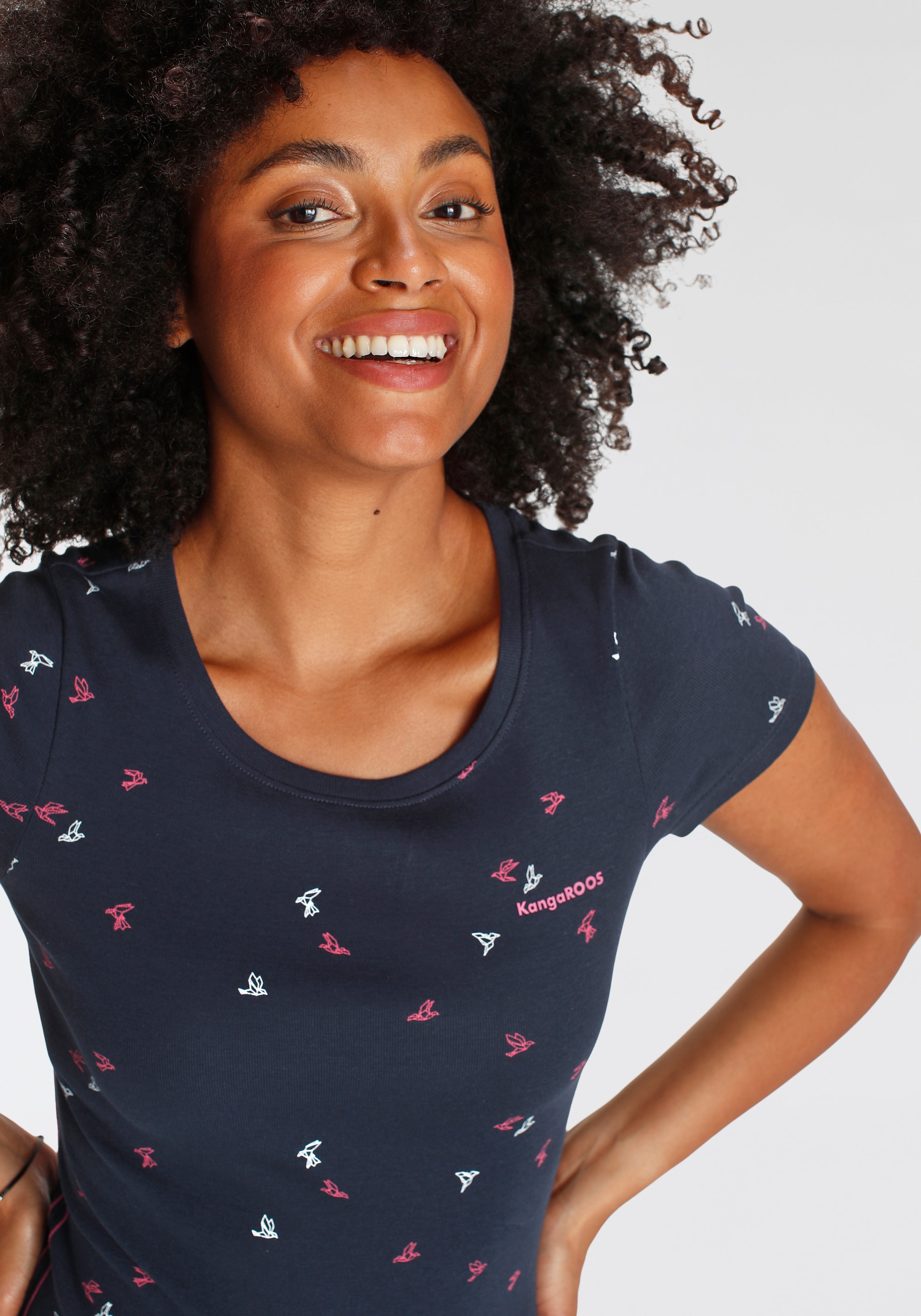 KangaROOS T-Shirt Kurzarm,  sehr figurbetont,  aus 100% Baumwolle