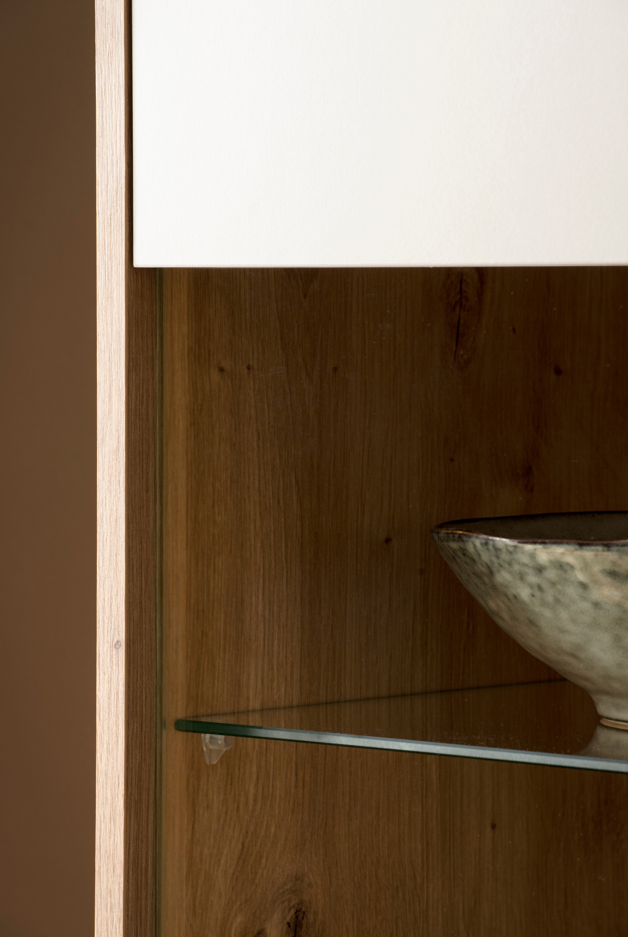 Home affaire Vitrine »Sonora, moderne Glasvitrine, Stauraumelement, Schrank« filigrane Rahmenoptik, ausreichend Stauraum, vielseitig einsetzbar