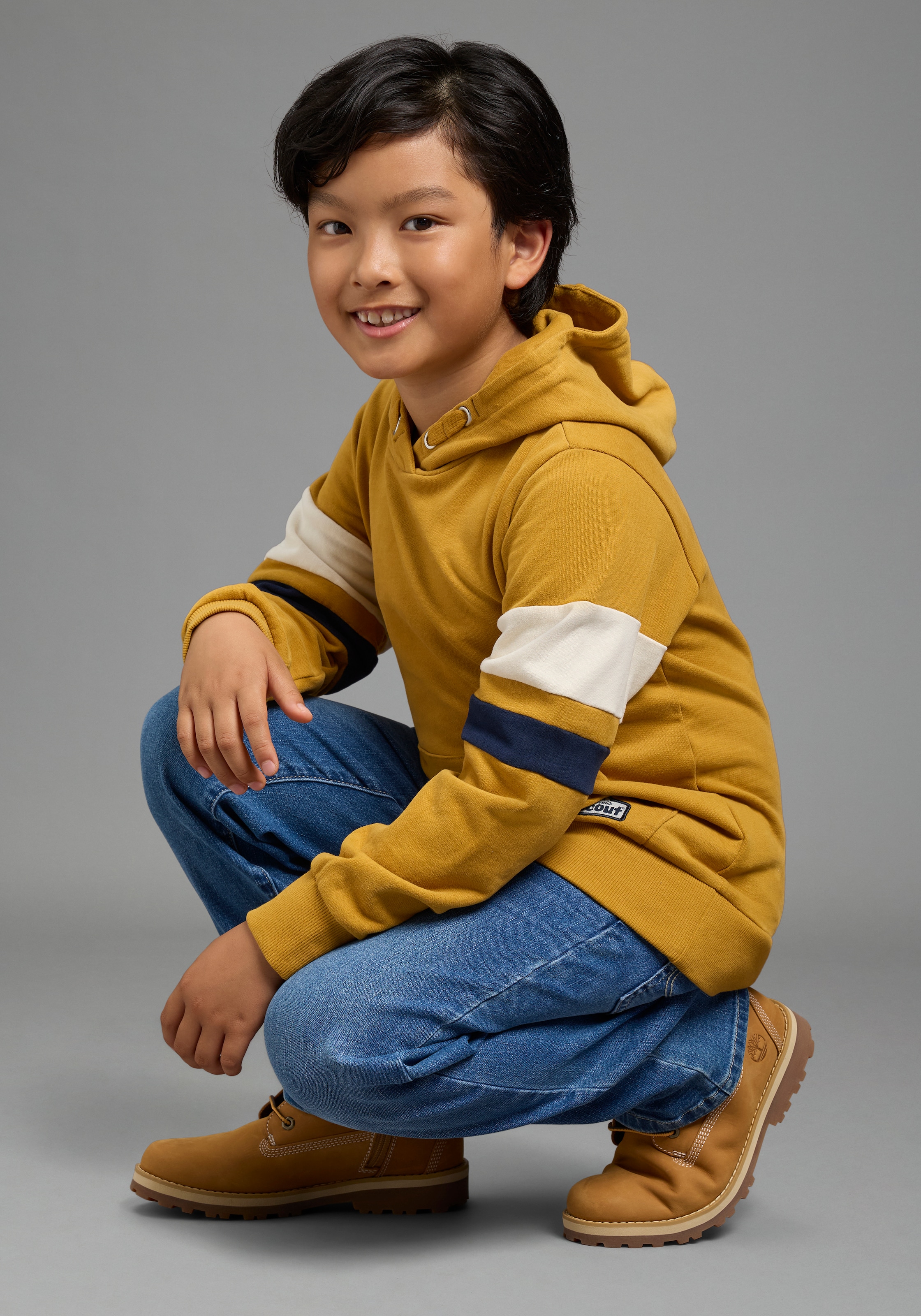 Scout Kapuzensweatshirt »Hoodie in colorblocking Look - NEU von SCOUT«, mit Kapuze, Langarm, für Jungen
