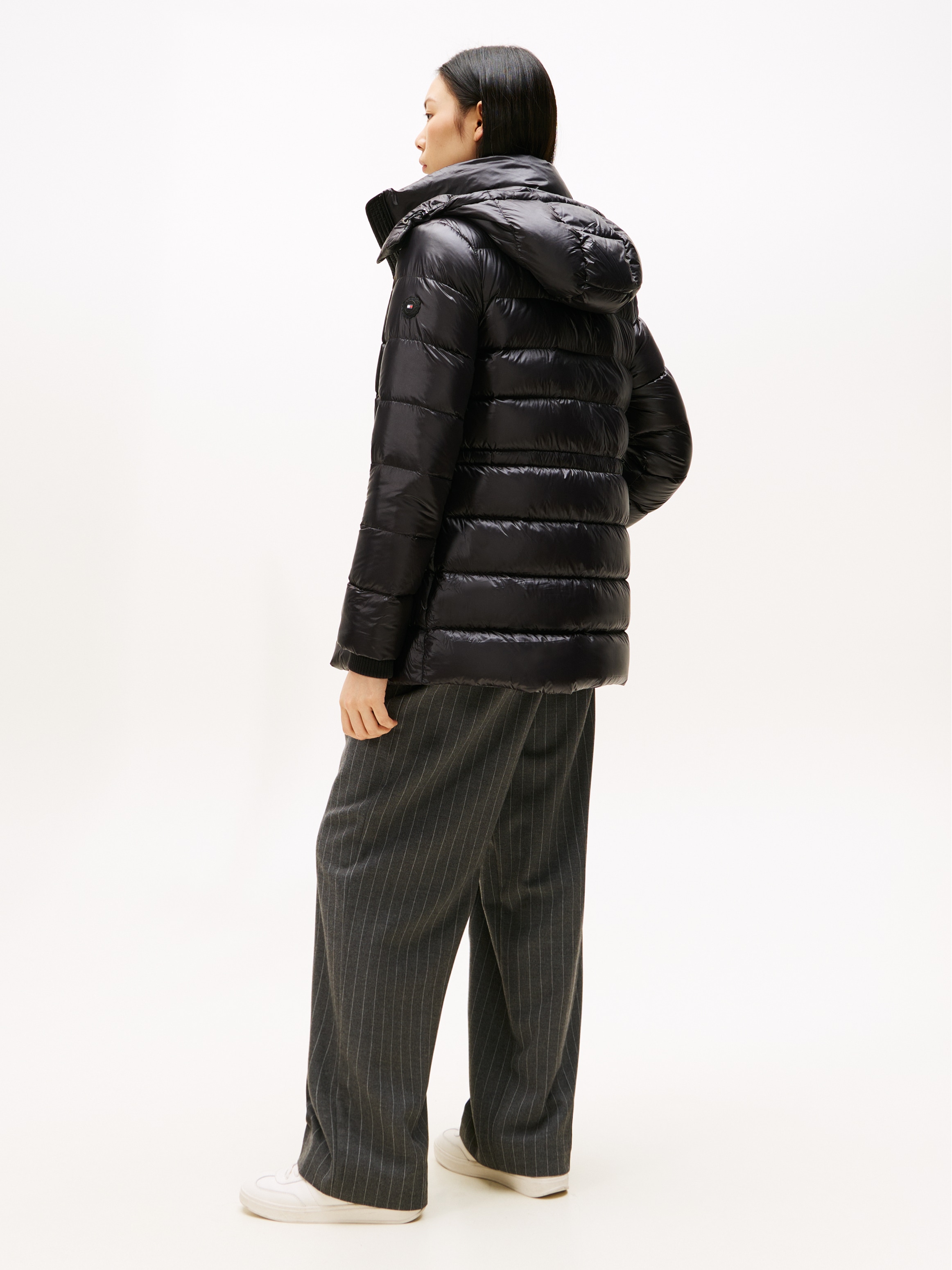Tommy Hilfiger Steppmantel »GLOSS HW DOWN WAIST REG COAT« in leicht glänzender Optik