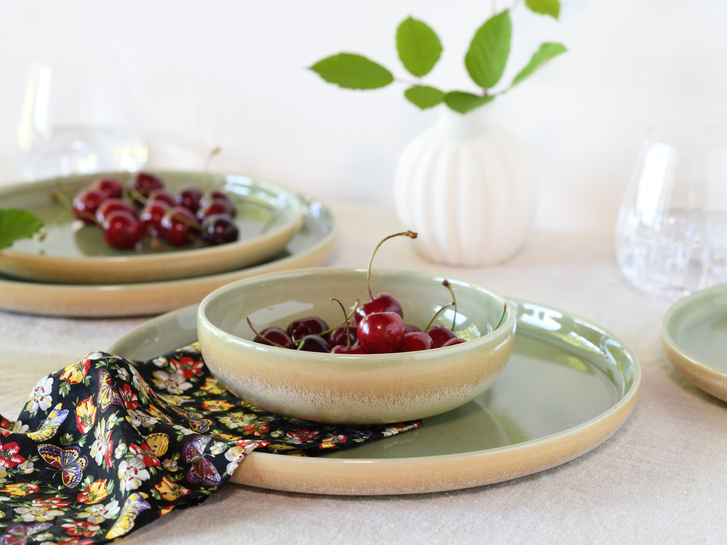 CreaTable Teller-Set »Uno Romana Grün, Tellerset 12-tlg« Sprenkel, Seidenma günstig online kaufen