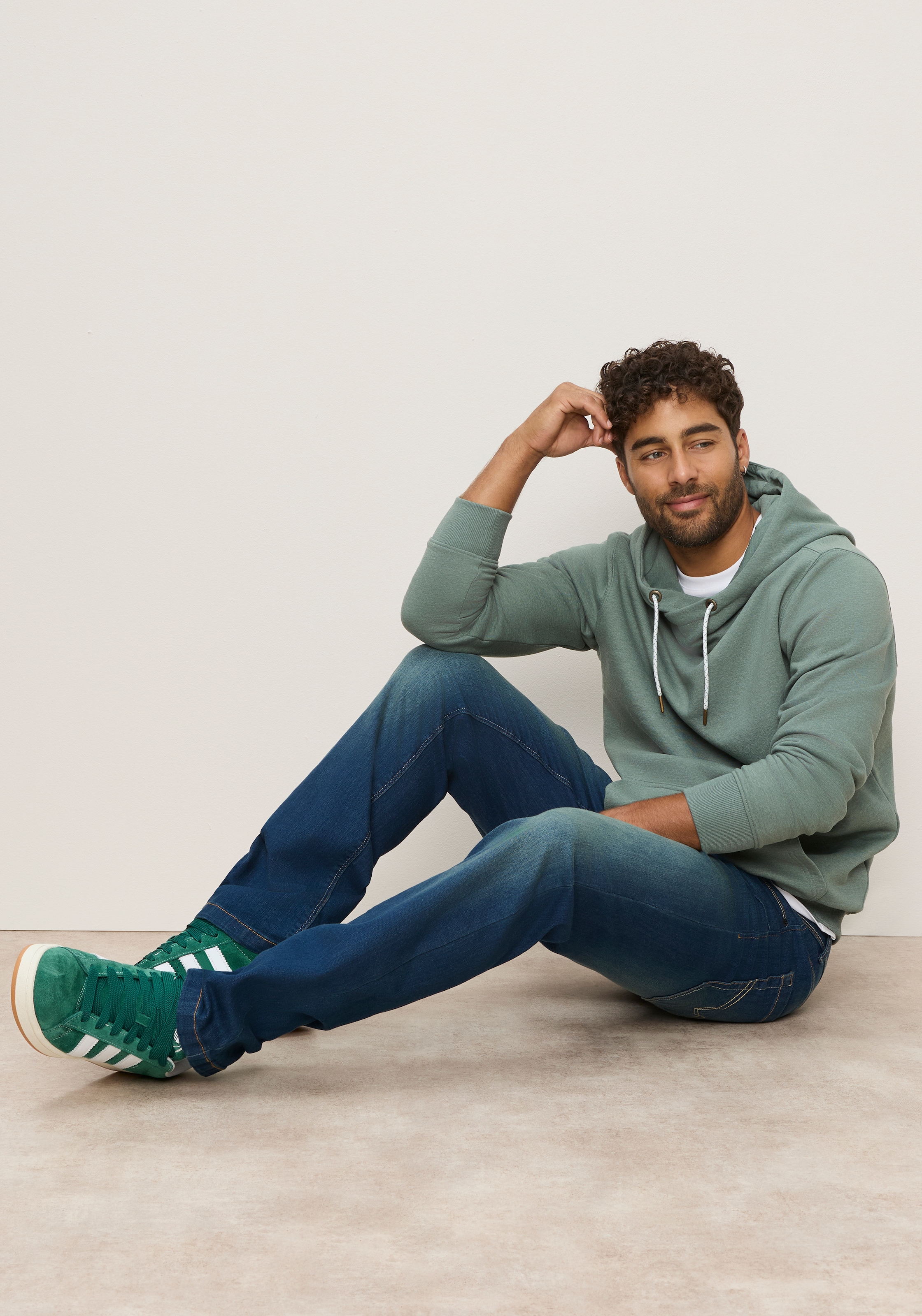 Man's World Kapuzensweatshirt , mit hochschließendem Kragen, auch in großen Größen
