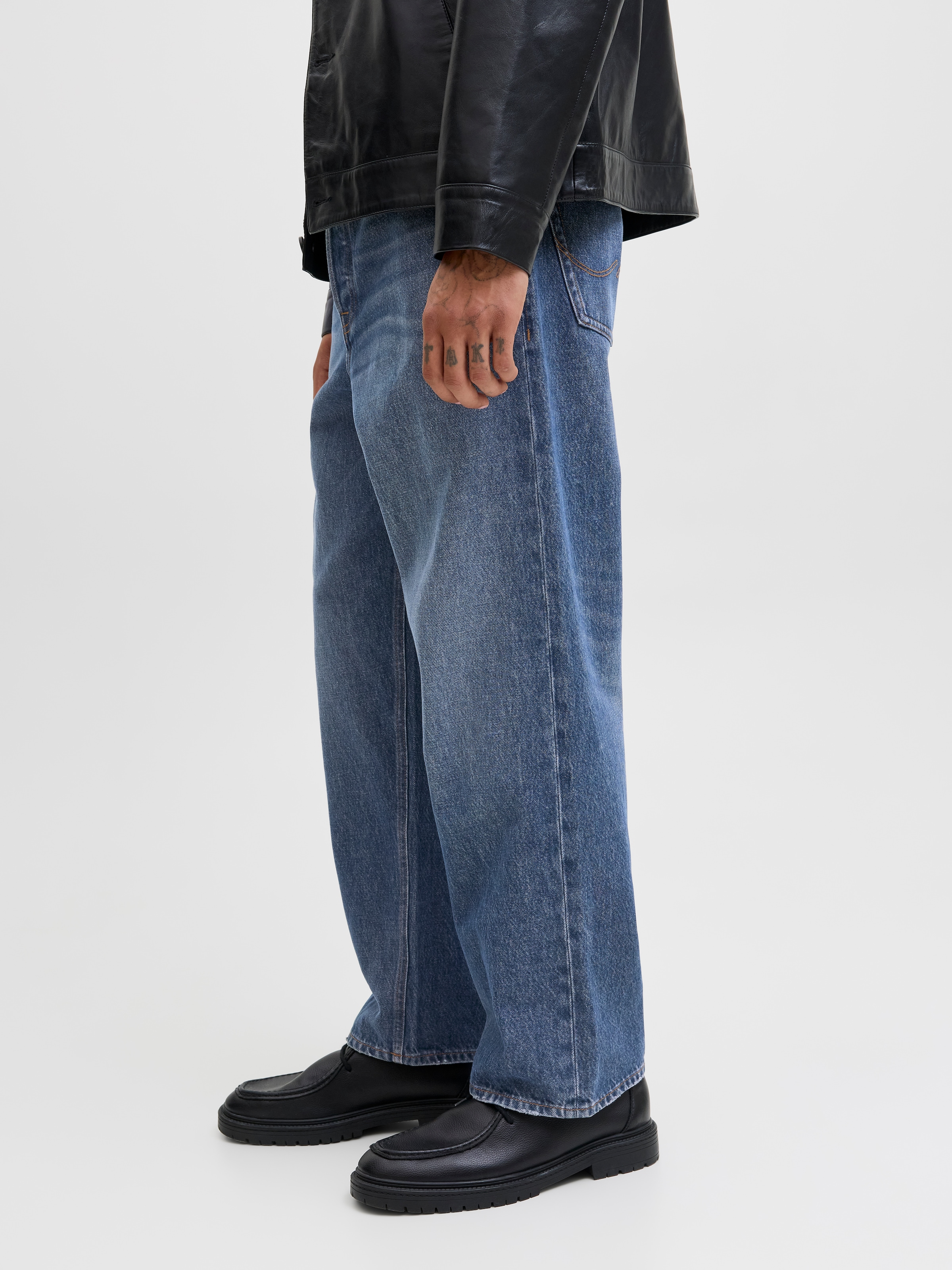 Jack & Jones Relax-fit-Jeans »JJIALEX mit cleanem Look und Taschenvielfalt«, mit Gürtelschlaufen