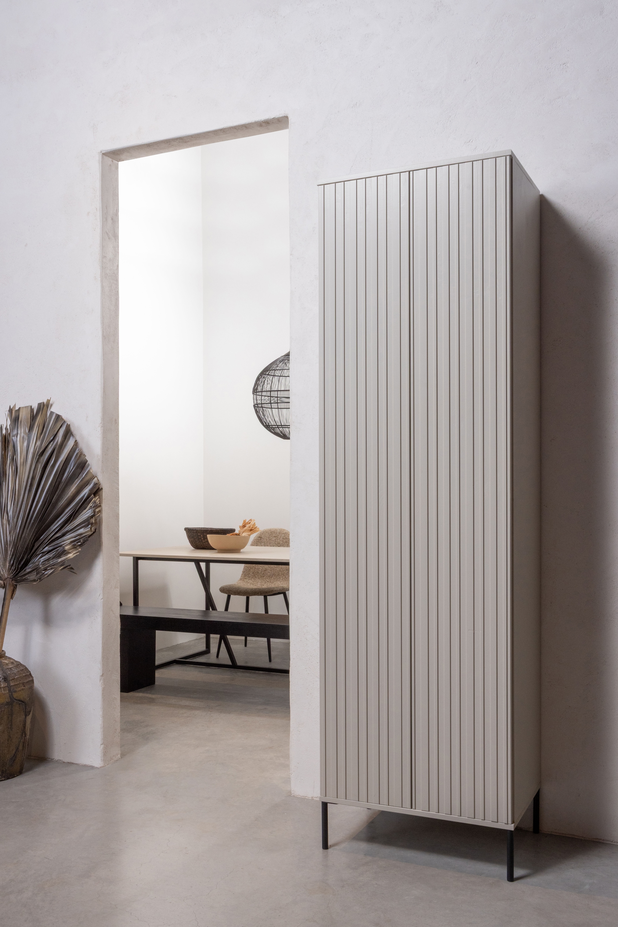 WOOOD Garderobenschrank »New Gravure, Mehrzweckschrank mit 5 Fächern« Gravure New Hochschrank von WOOOD mit Stauraum, Stil und Push-to-Open