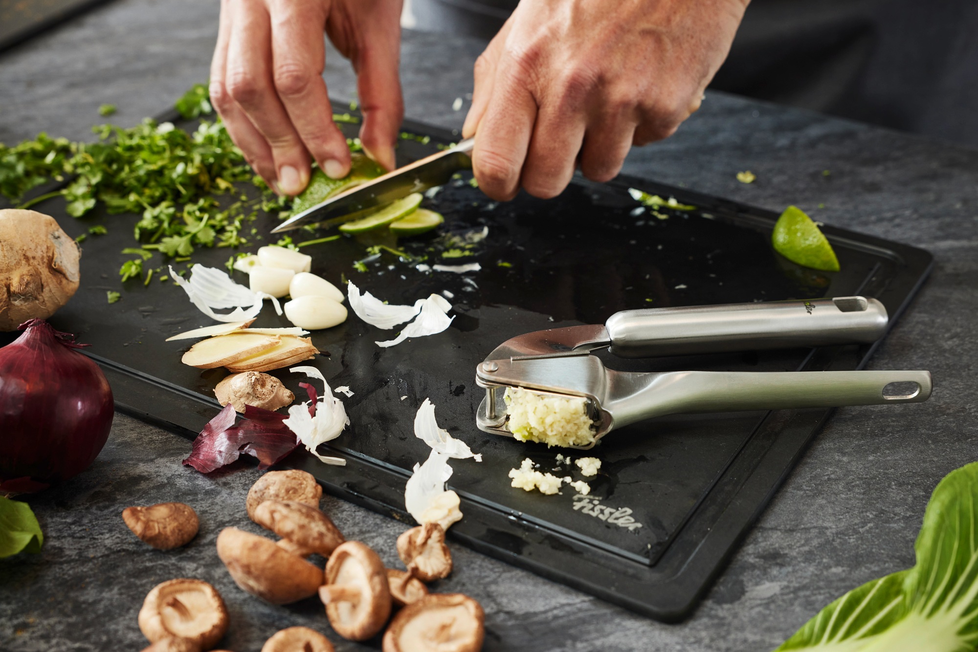 Fissler Knoblauchpresse »Essential«, (1 St.), mit Aufhängeöse