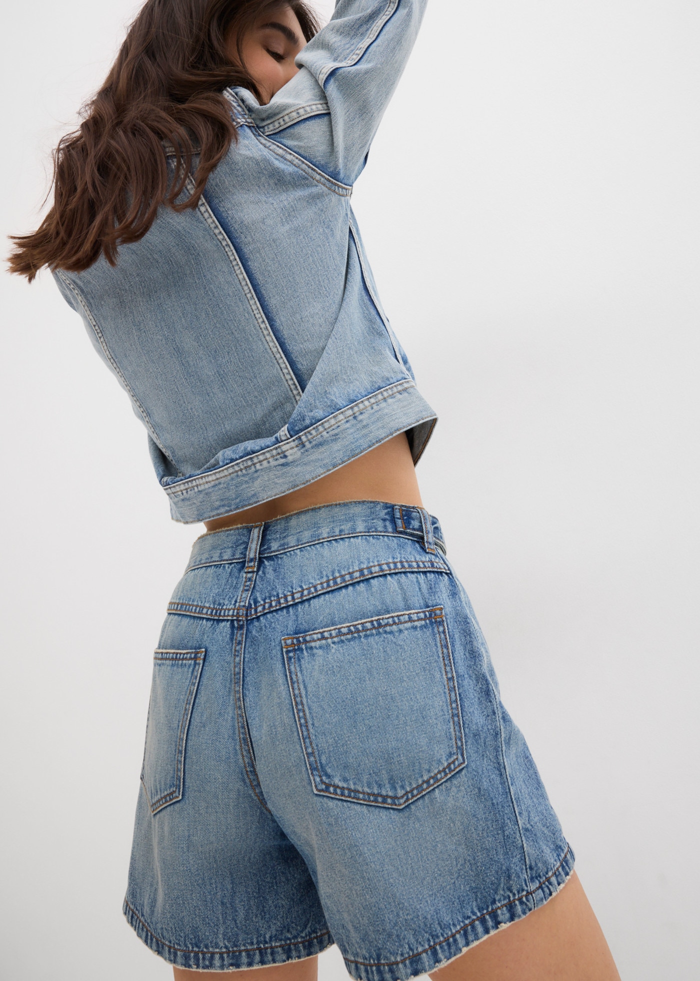 bonprix Shorts  Loose Fit, aus Baumwolle, mit vorverlegter Naht
