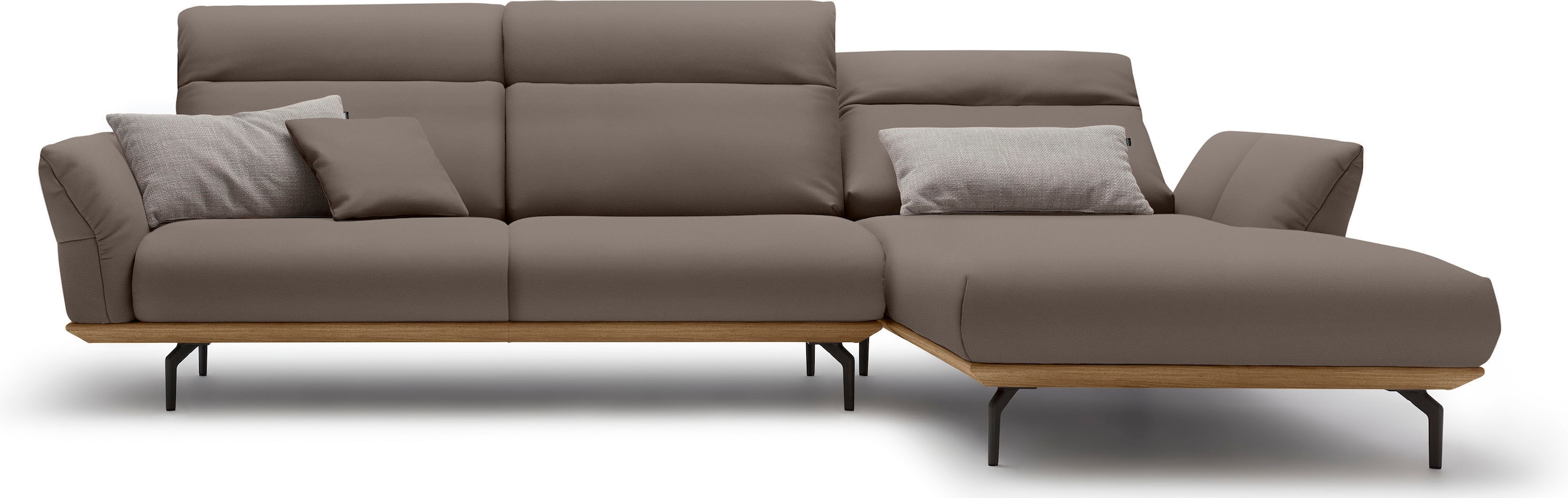 Creation BY ROLF BENZ Ecksofa »CR.460«, Sockel in Nussbaum, Winkelfüße in Umbragrau, Breite 318 cm