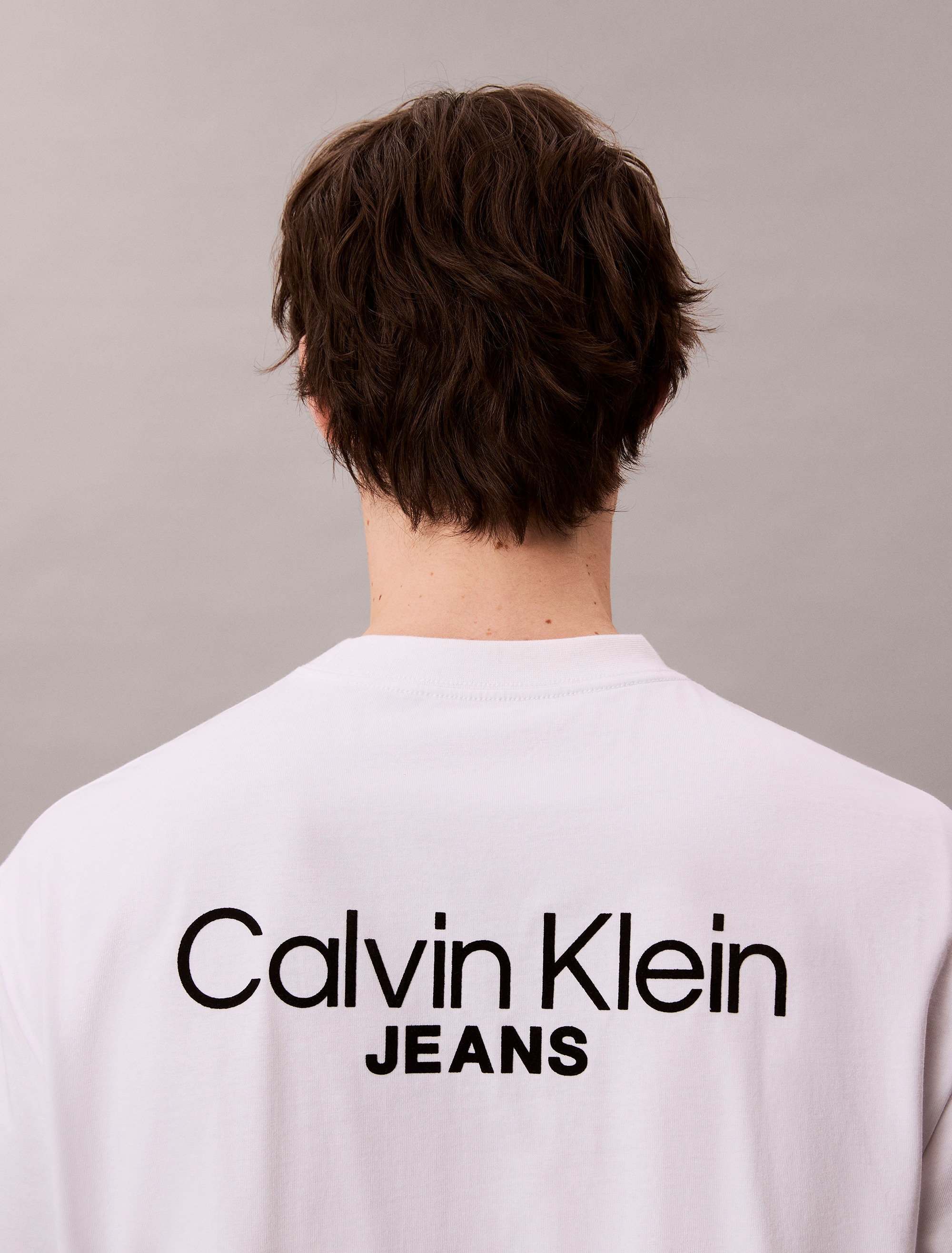 Calvin Klein Jeans T-Shirt »LOGO BACK PRINT T-SHIRT« Mit Rundhalsausschnitt, regular fit