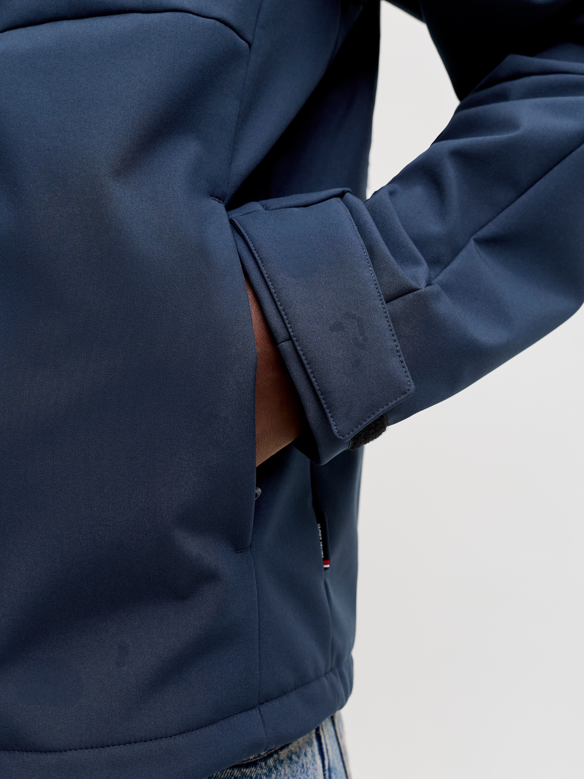 Jack & Jones PlusSize Softshelljacke »JJNORTH SOFTSHELL JACKET PLS« mit Kapuze