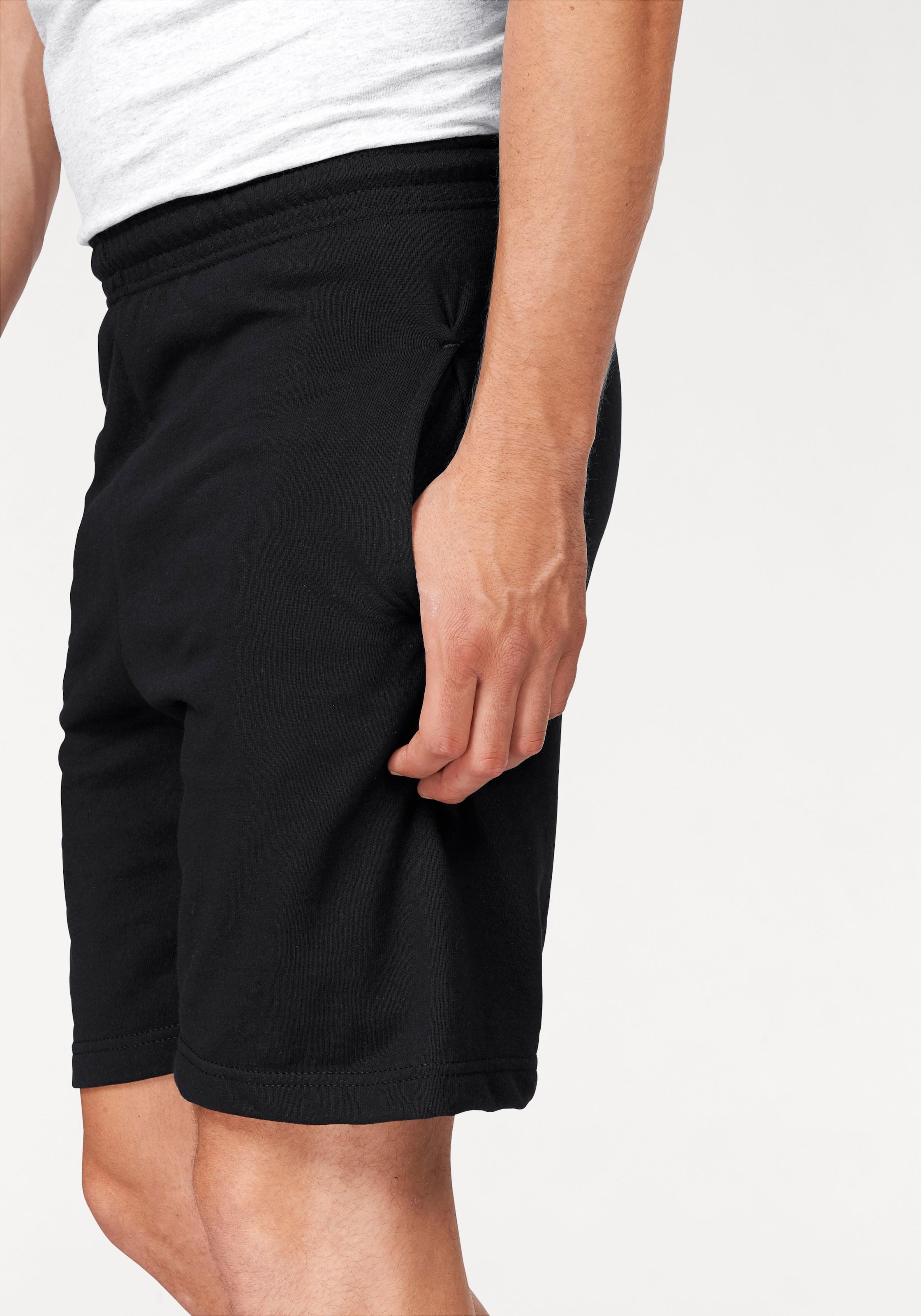 3. Bild von Fruit of the Loom Sweatshorts, in bequemer Form