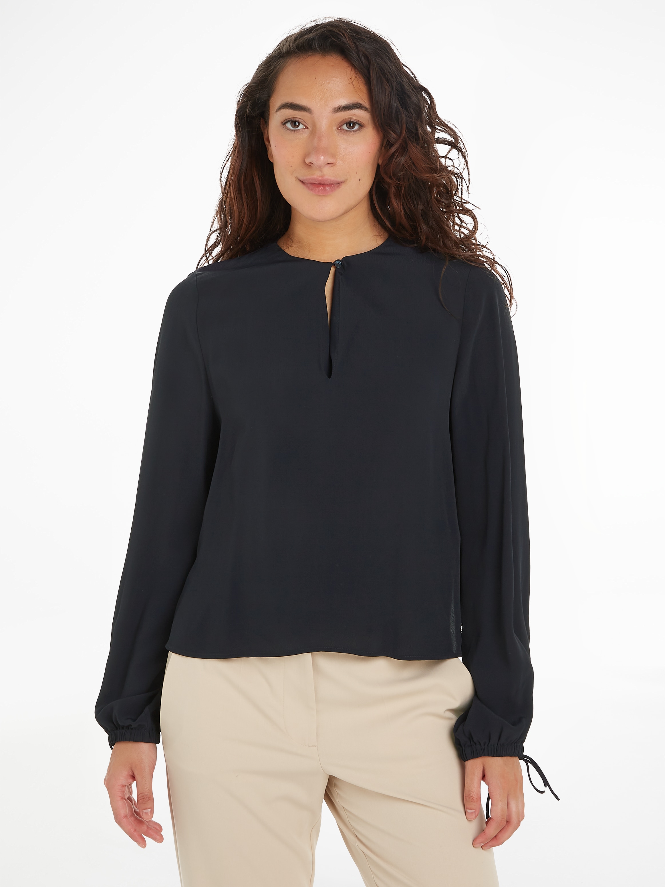 Tommy Hilfiger Crepebluse »VISCOSE CREPE SOLID VN BLOUSE«, mit Metalllabel