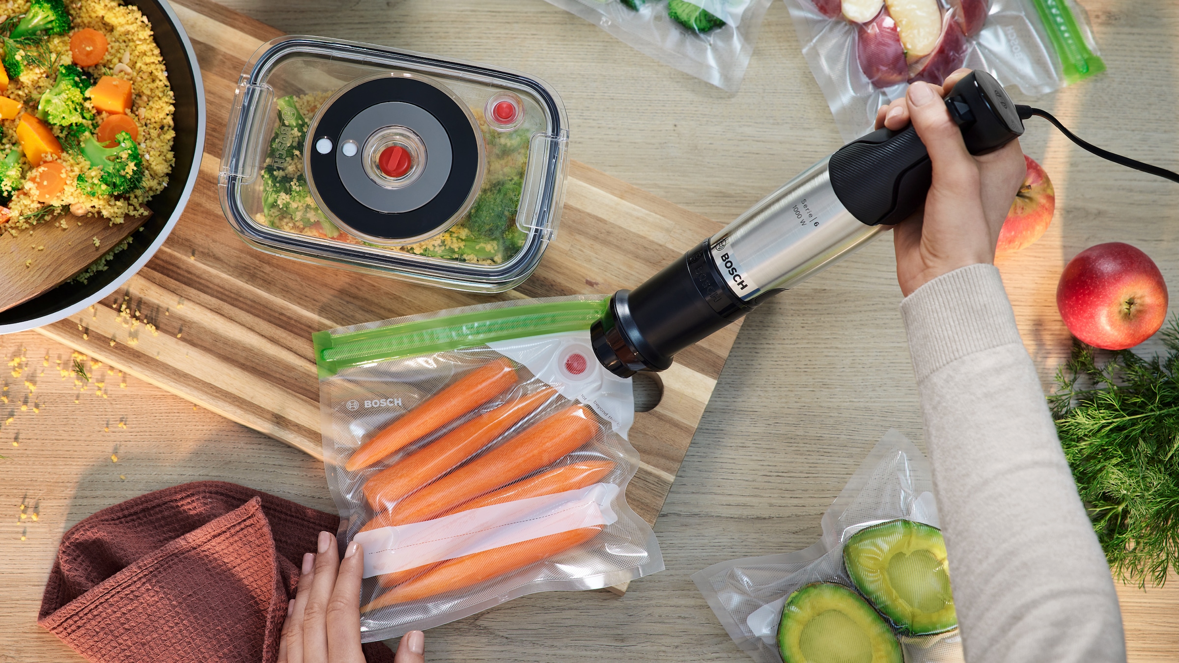 BOSCH Stabmixer »ErgoMaster Serie 6 MSM6M633, Zerkleinerer, Kartoffelstampfer, Edelst.«, 1000 W, Schneebesen, Becher, Metallkuplung, Luftkühlung, 10Jahre Motorgarantie