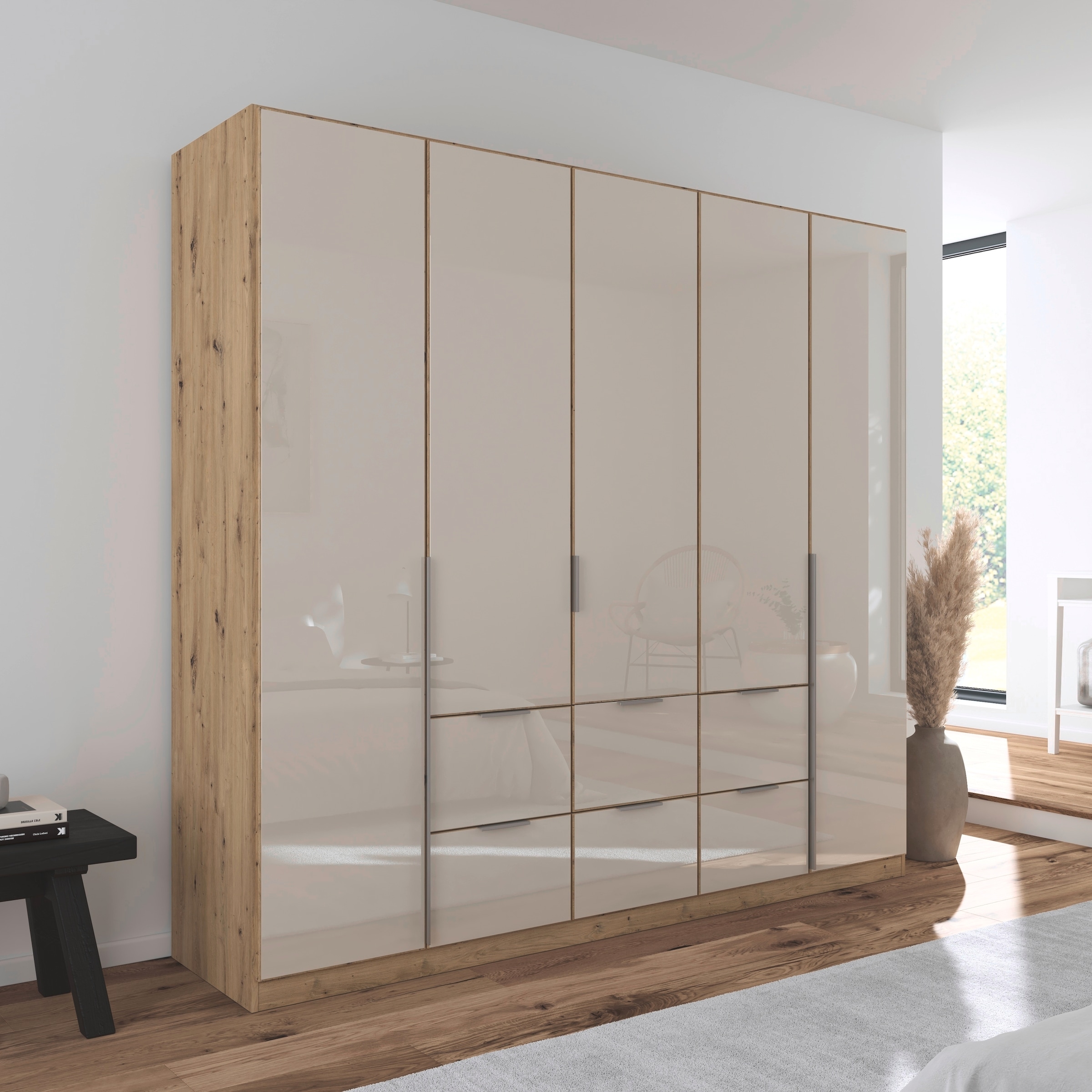 rauch Drehtürenschrank »Kleiderschrank Kleiderschränke Schrank Garderobe AGORDO mit Glasfront«, (in zwei Griff-Farben, Breiten 91-360 cm), mit Außenschubkästen, in 7 Breiten und 2 Höhen MADE IN GERMANY