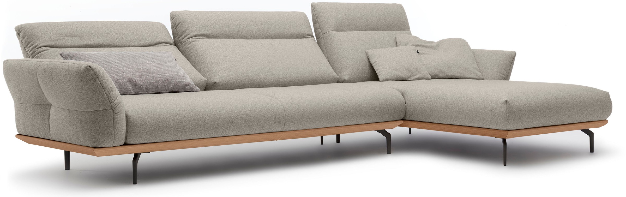 Creation BY ROLF BENZ Ecksofa »CR.460«, Sockel in Eiche, Winkelfüße in Umbragrau, Breite 338 cm