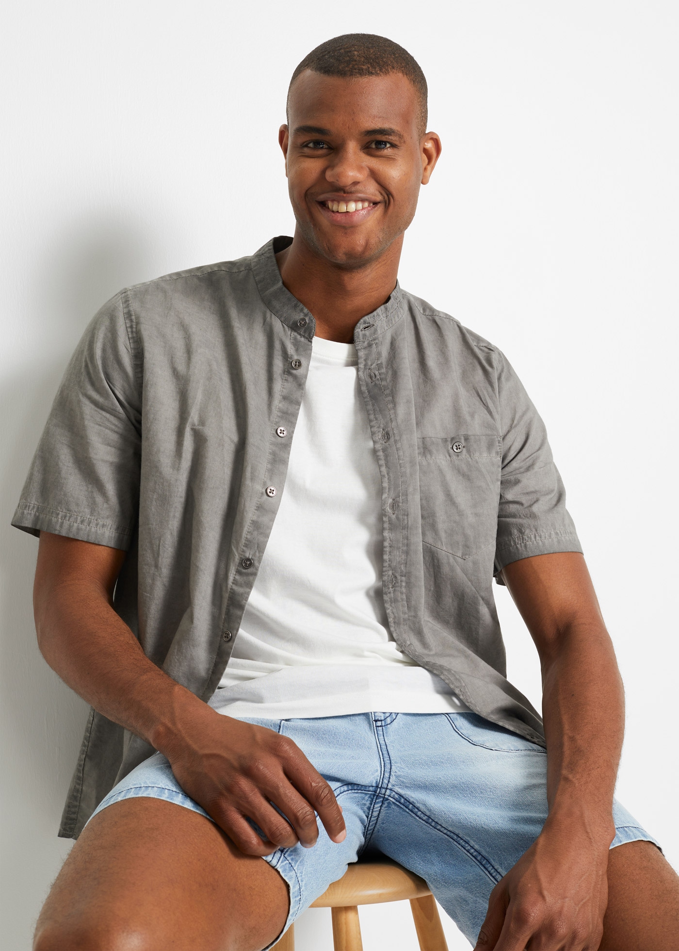 bonprix Kurzarmhemd »Kurzarmhemd in gewaschener Optik« Kurzarmhemd in gewaschener Optik