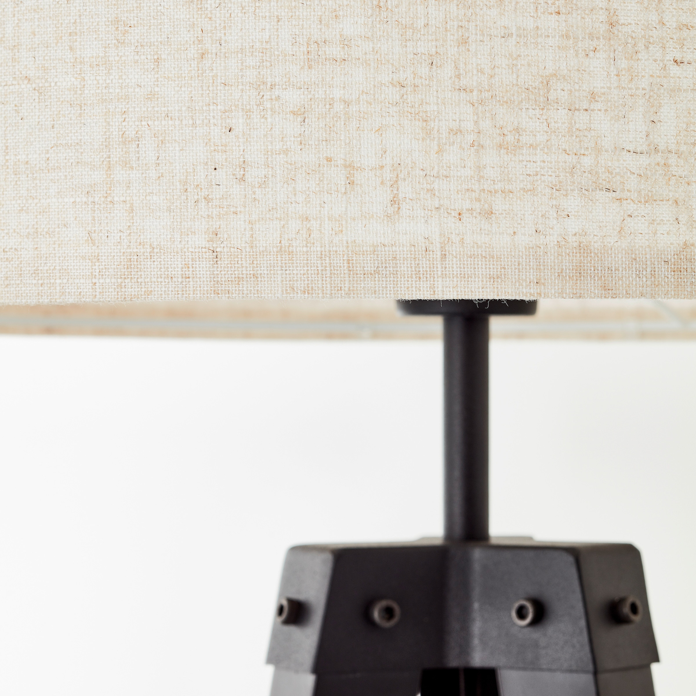 Brilliant Stehlampe »Holbrook«, 1 flammig, Leuchtmittel E27 | ohne Leuchtmittel, 148 x 51 cm, Dreibein, 1 x E27, Holz/Textil, schwarz/beige