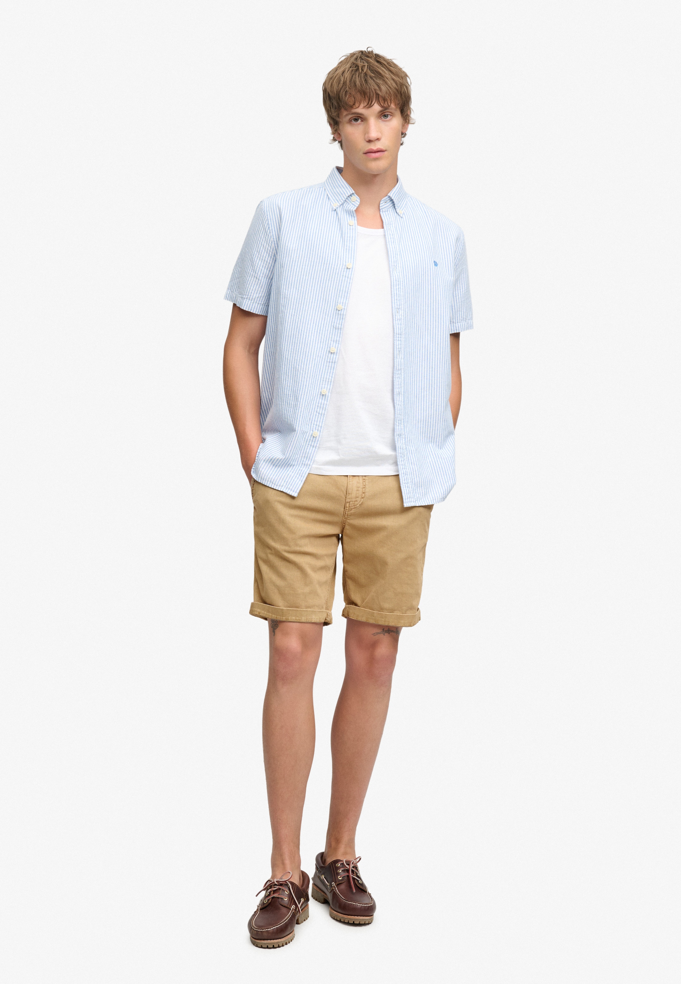 Superdry Chinoshorts »UTILITY CHINO SHORT«  mit Baumwollmischung, Relaxed Fit, knielang, aus Webmaterial